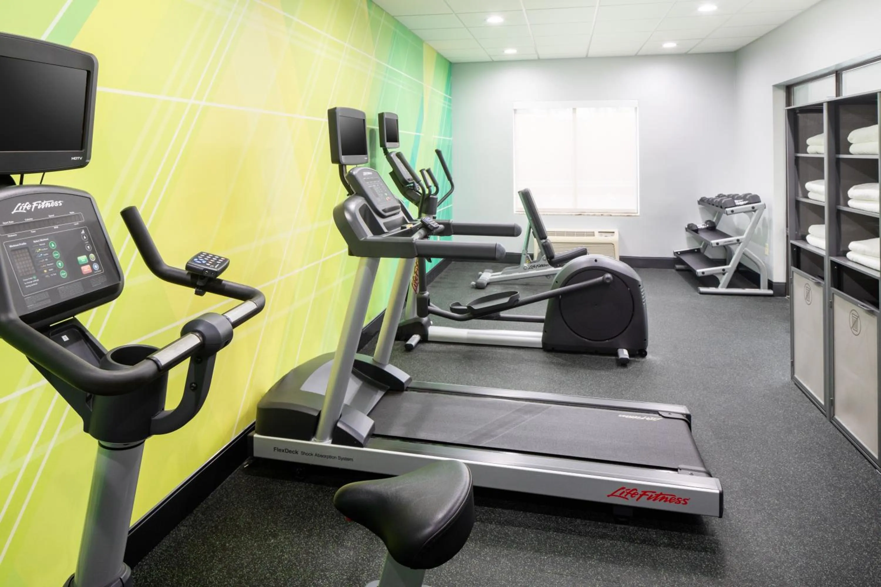 Fitness centre/facilities in Holiday Inn Cheshire - Southington by IHG