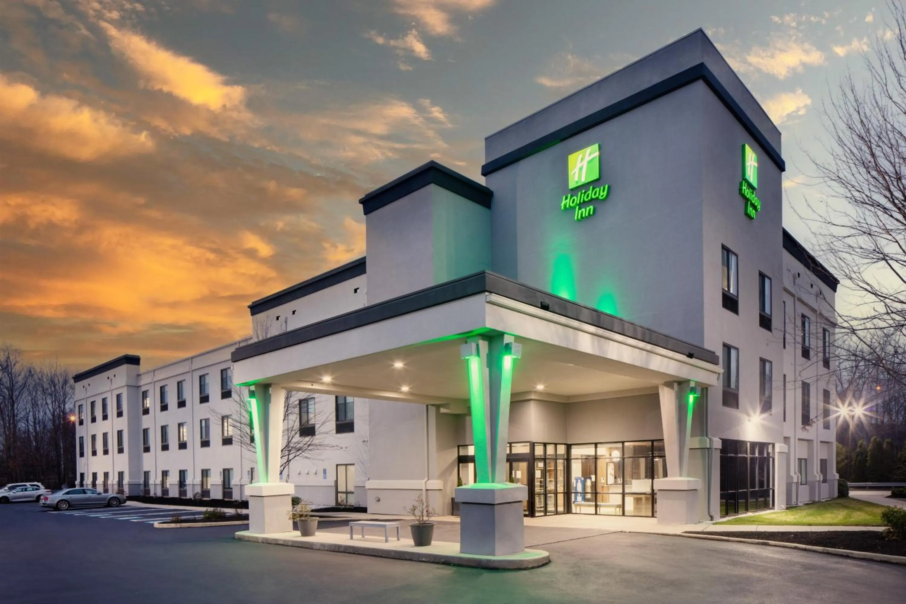Property building in Holiday Inn Cheshire - Southington by IHG