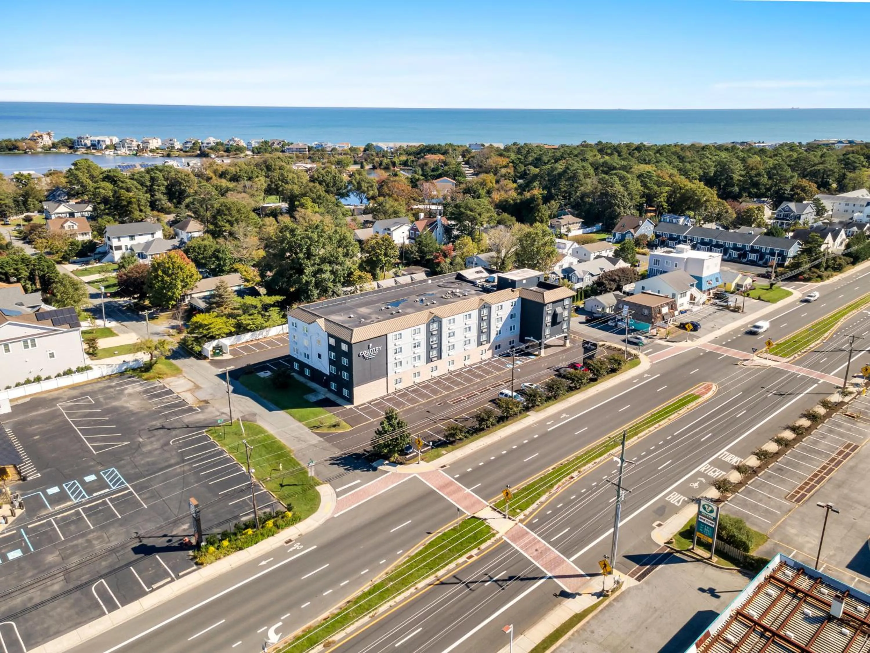 Bird's eye view in Country Inn & Suites by Radisson Rehoboth Beach - Dewey