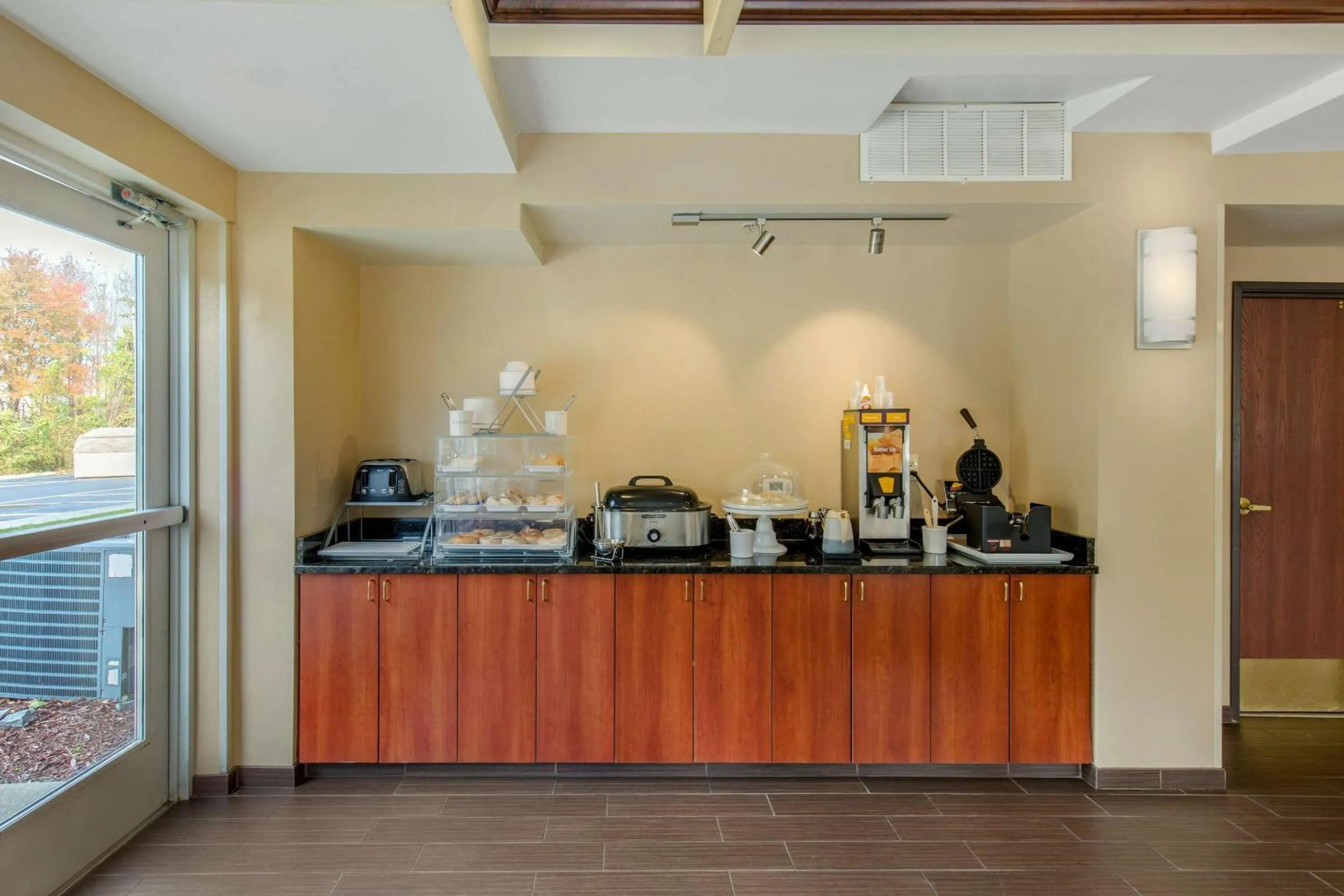 Breakfast in Comfort Suites Seaford