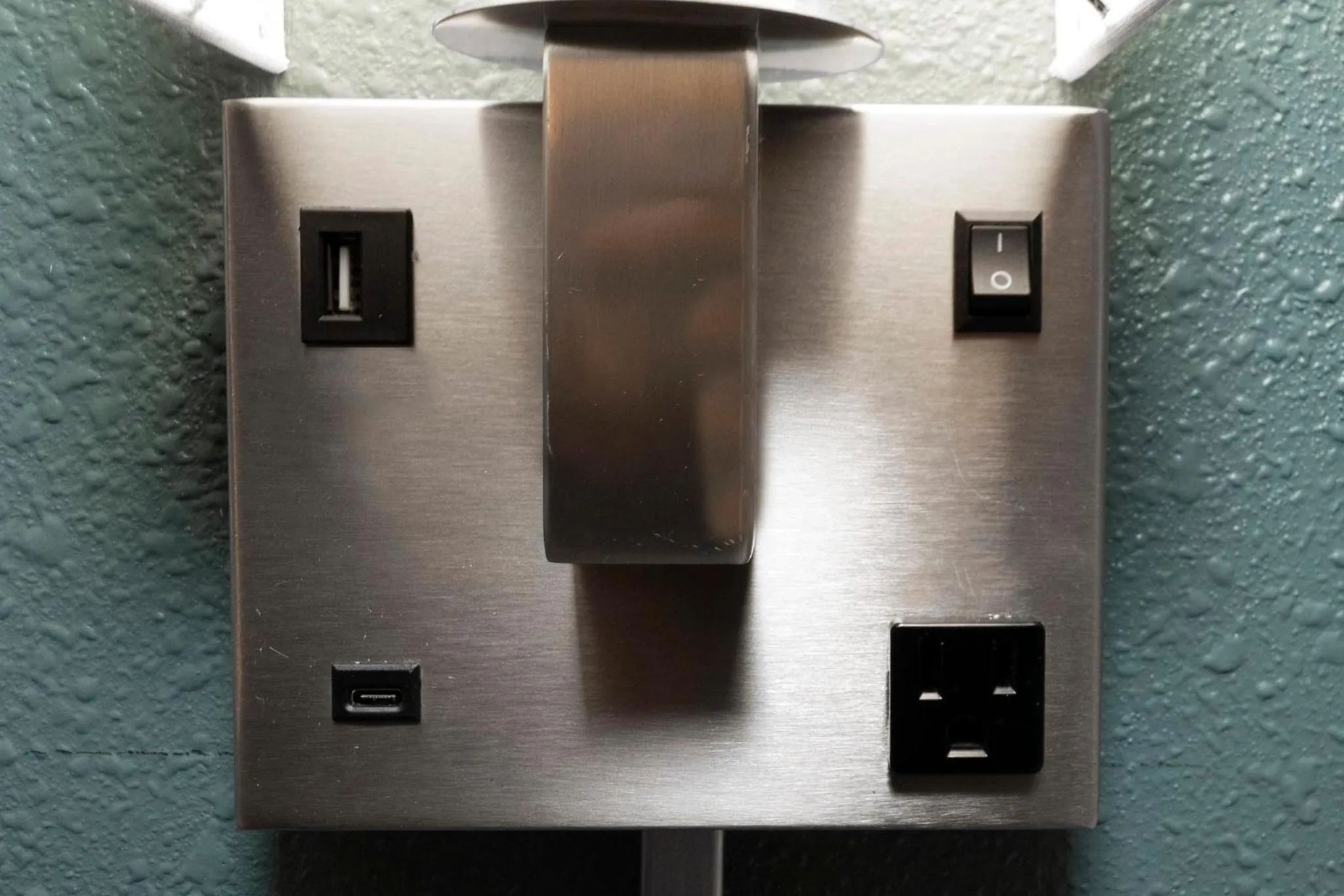 Photo of the whole room in Red Roof Inn & Suites Wilmington – New Castle