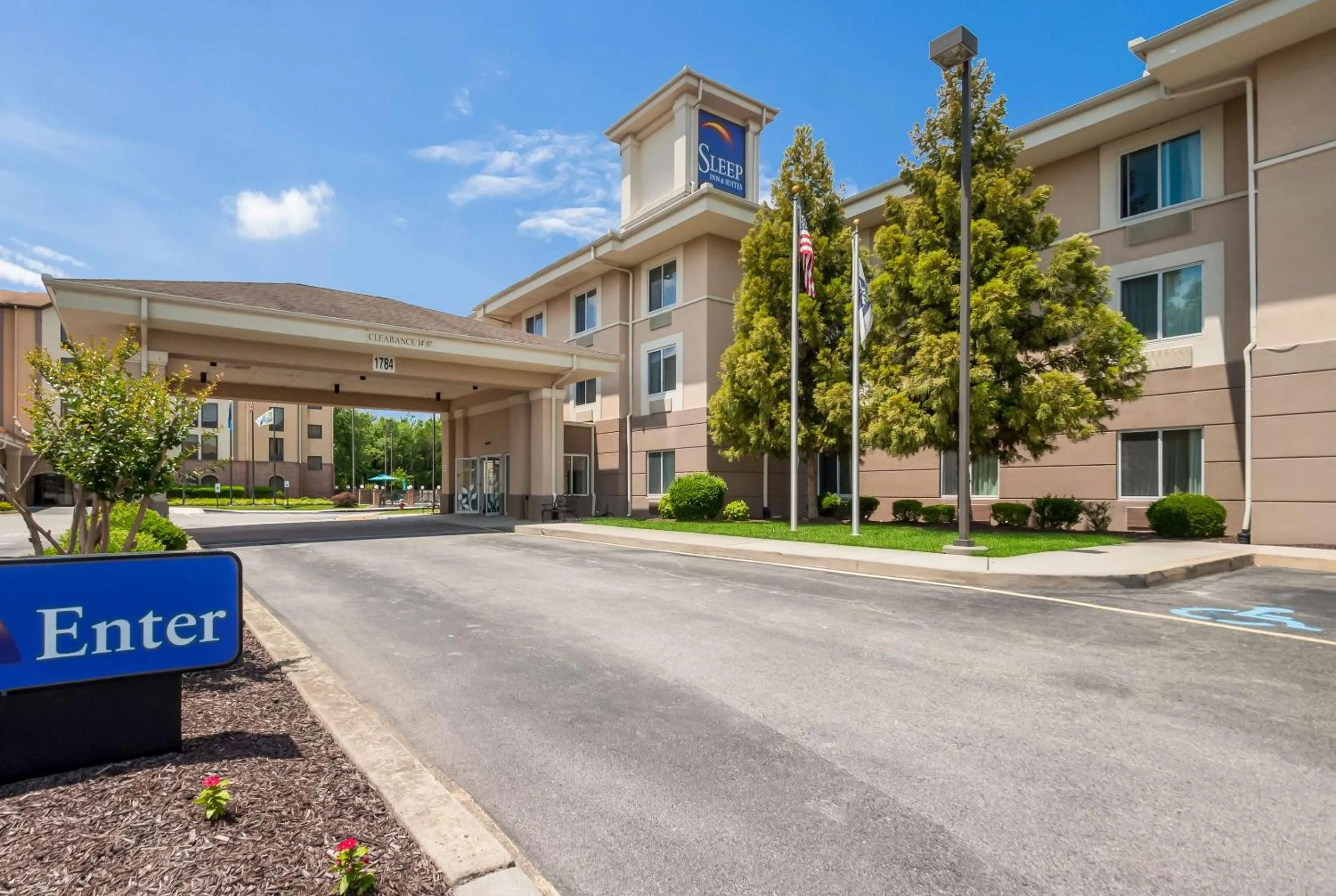 Property building in Sleep Inn & Suites Dover University Area