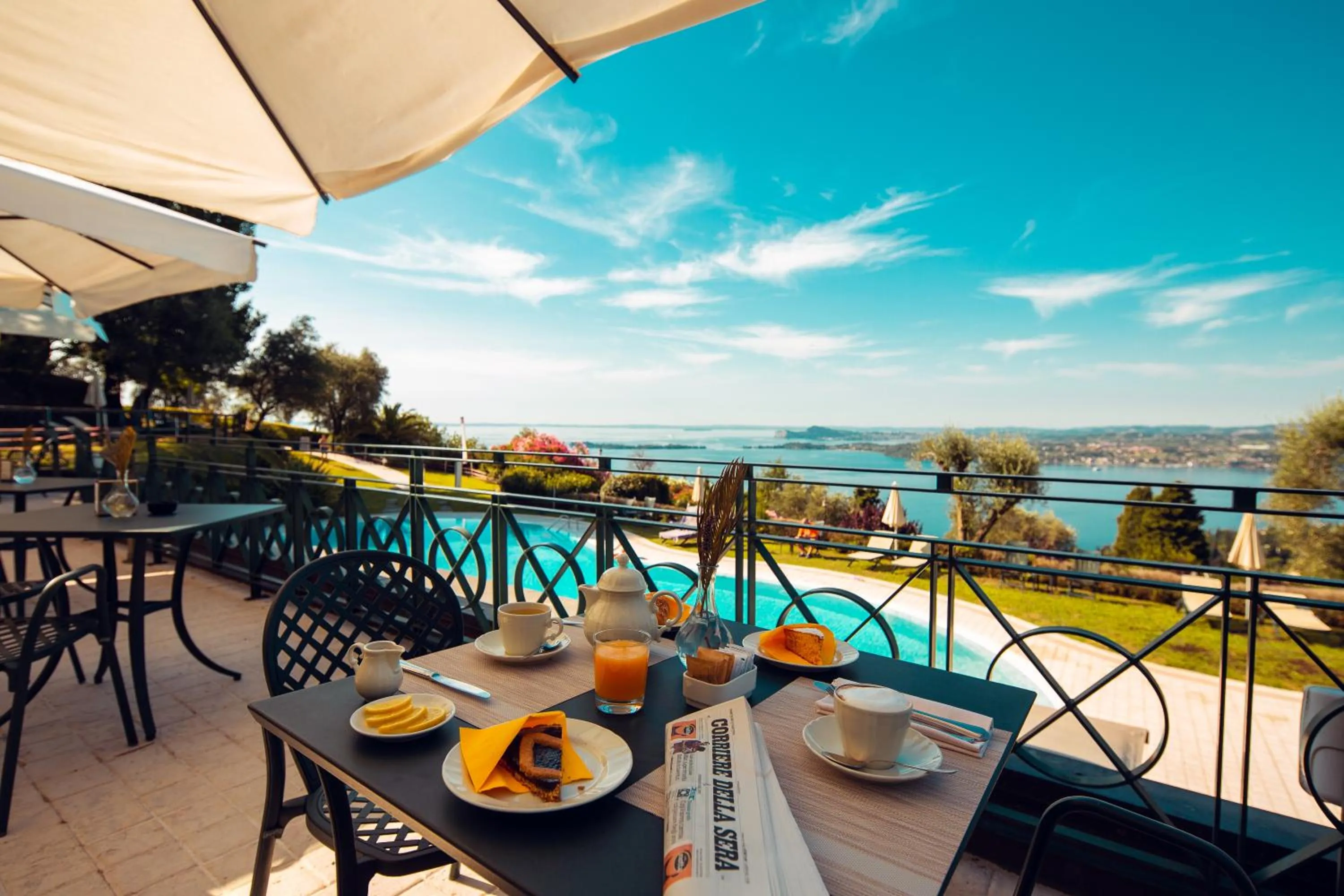 Balcony/Terrace in Domina Borgo degli Ulivi - Garda Lake