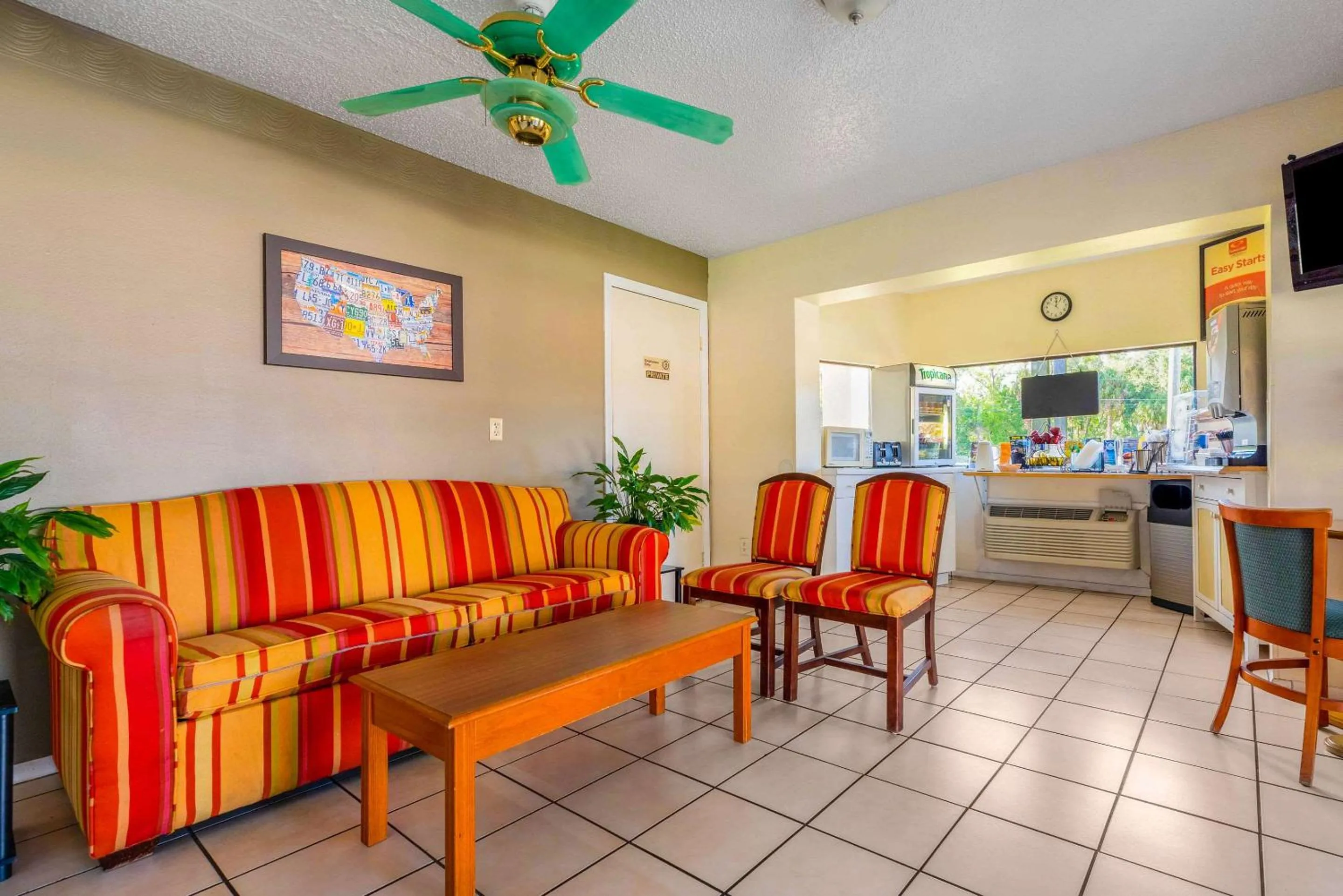 Lobby or reception in Econo Lodge
