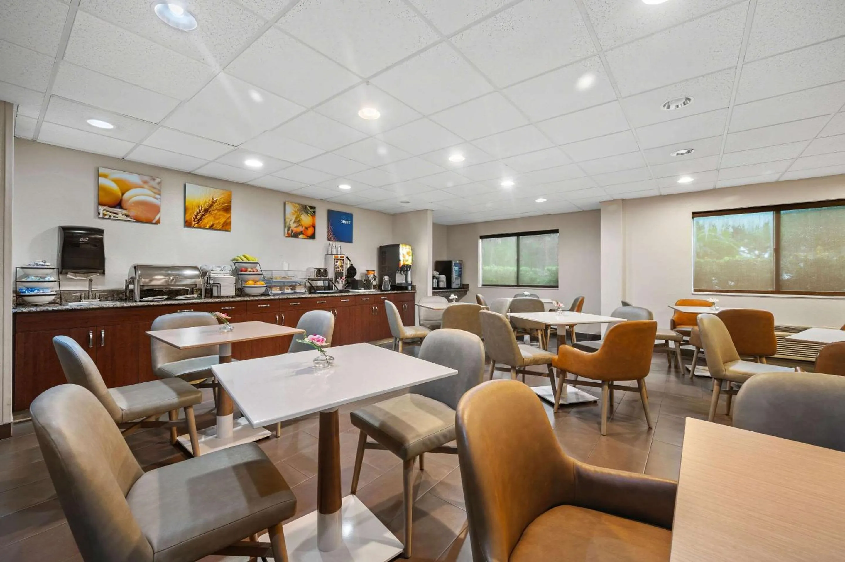 Breakfast in Comfort Inn Fort Myers Northeast