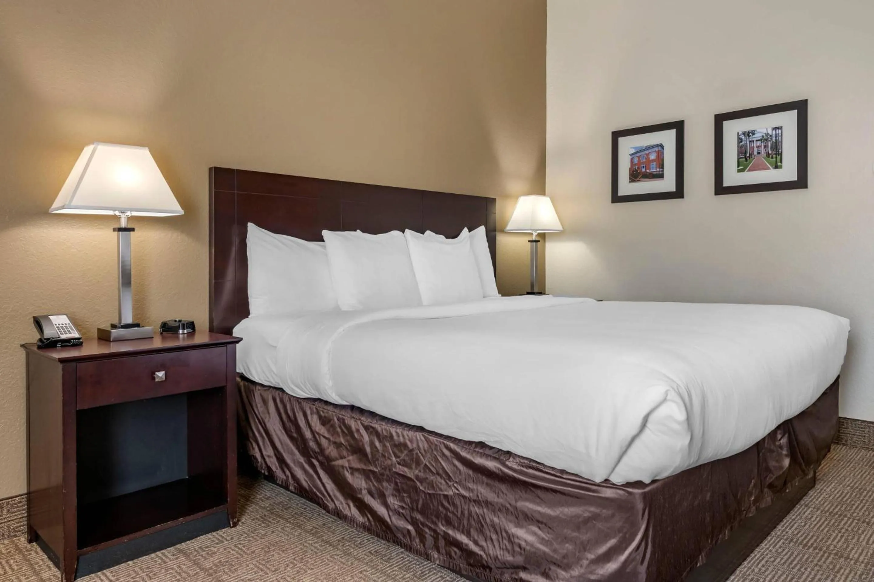 Bedroom, Bed in Comfort Inn & Suites DeLand - near University