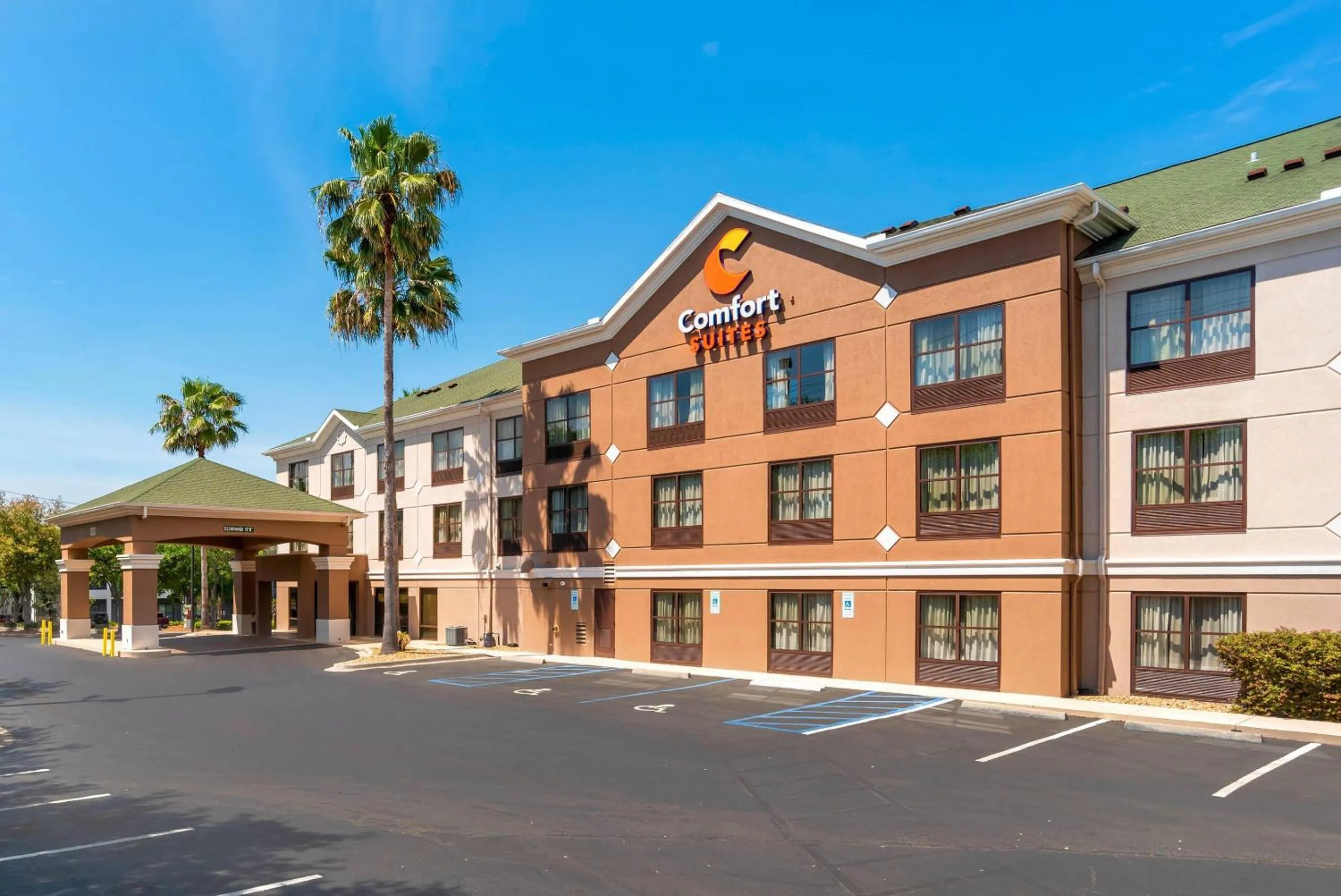 Property building in Comfort Suites Tallahassee Capitol - University Area