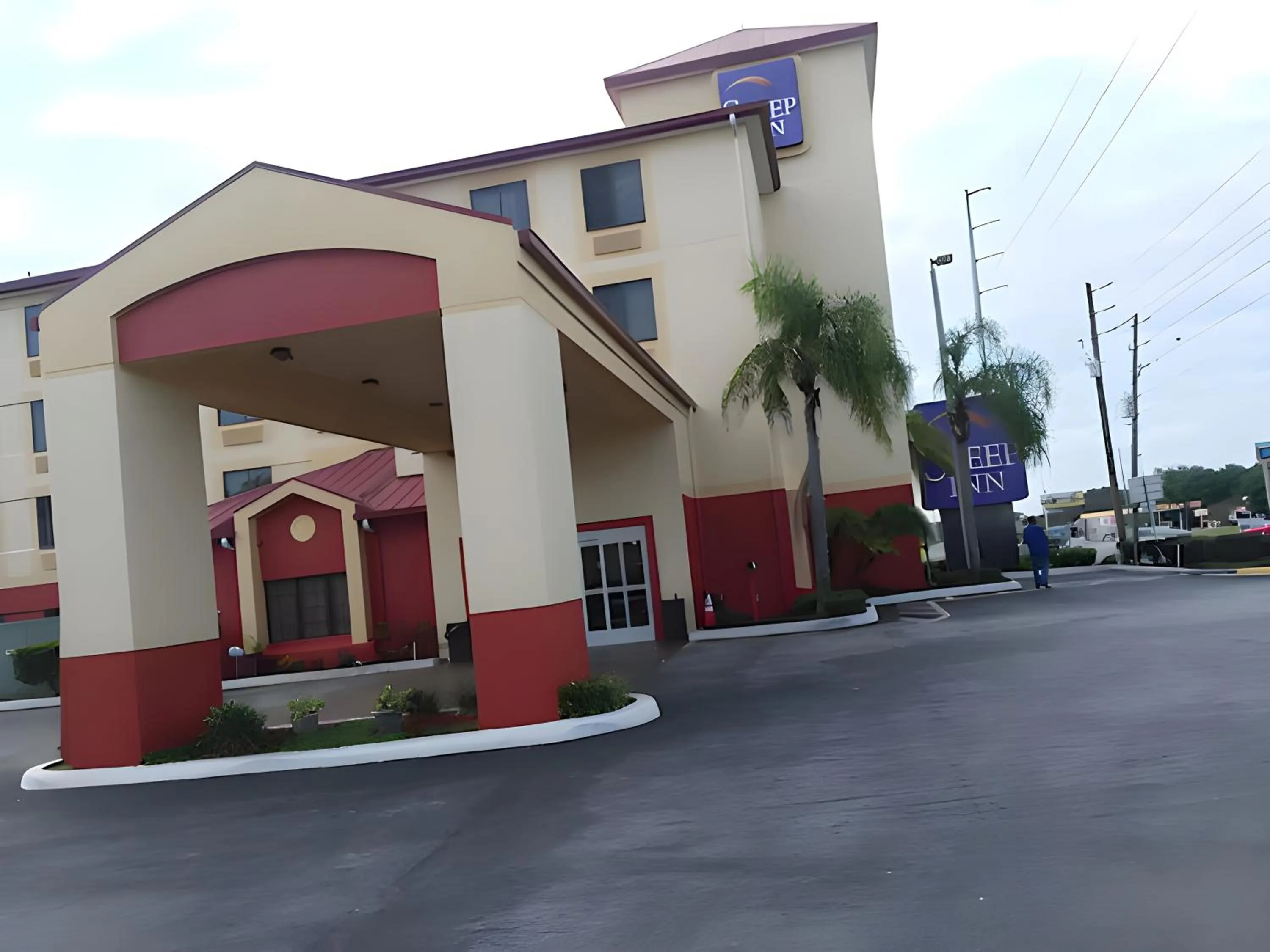 Property building in Sleep Inn Leesburg Chain of Lakes