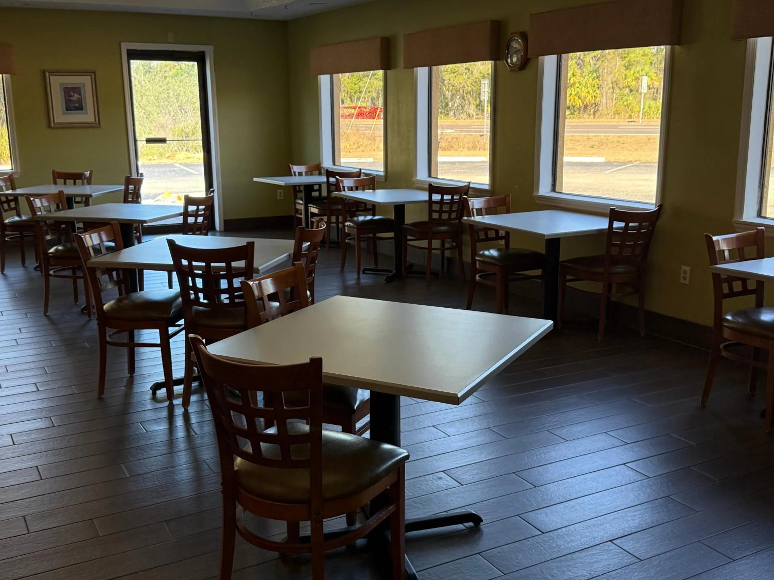 Breakfast in Quality Inn Crystal River