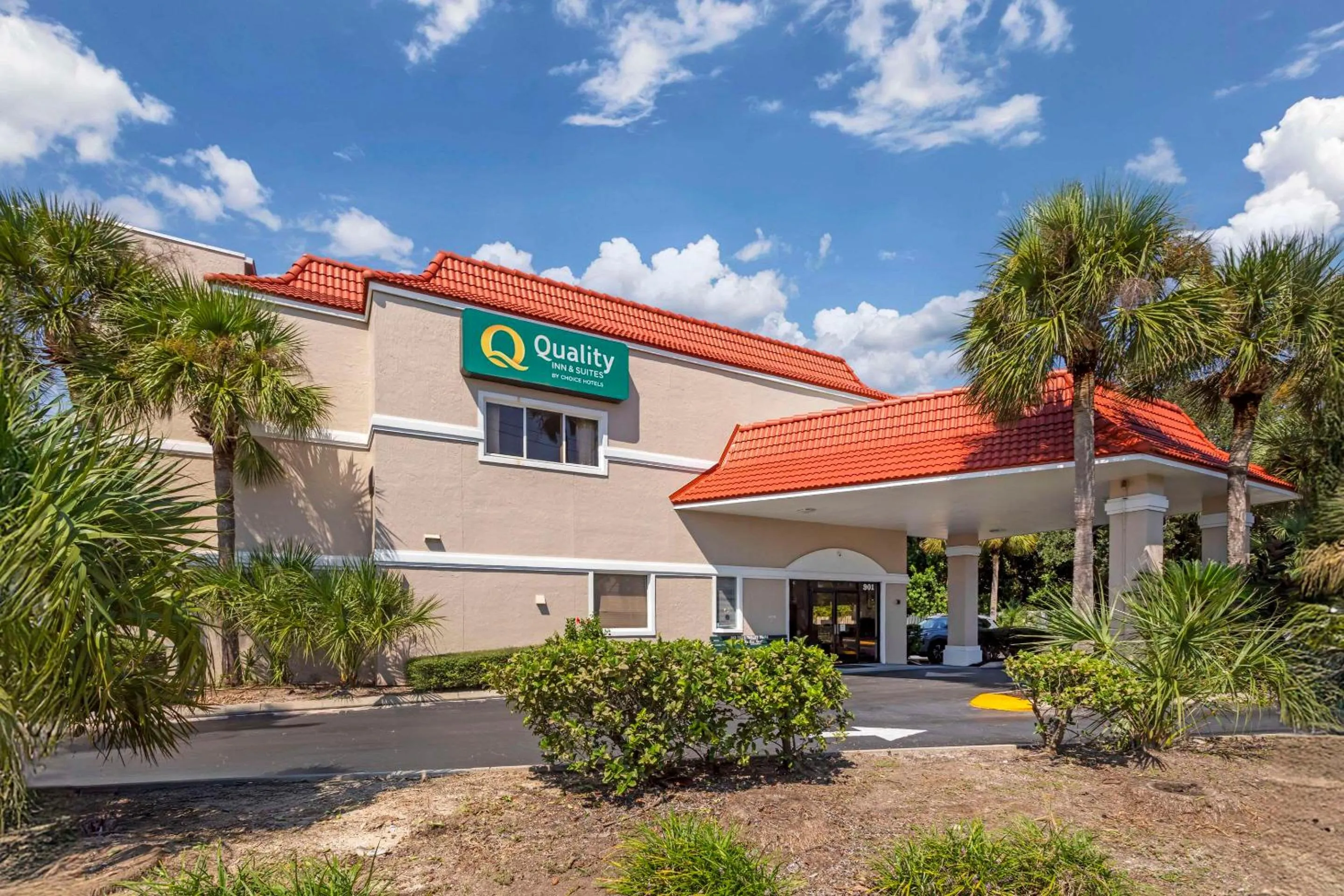 Property building in Quality Inn & Suites St Augustine Beach Area