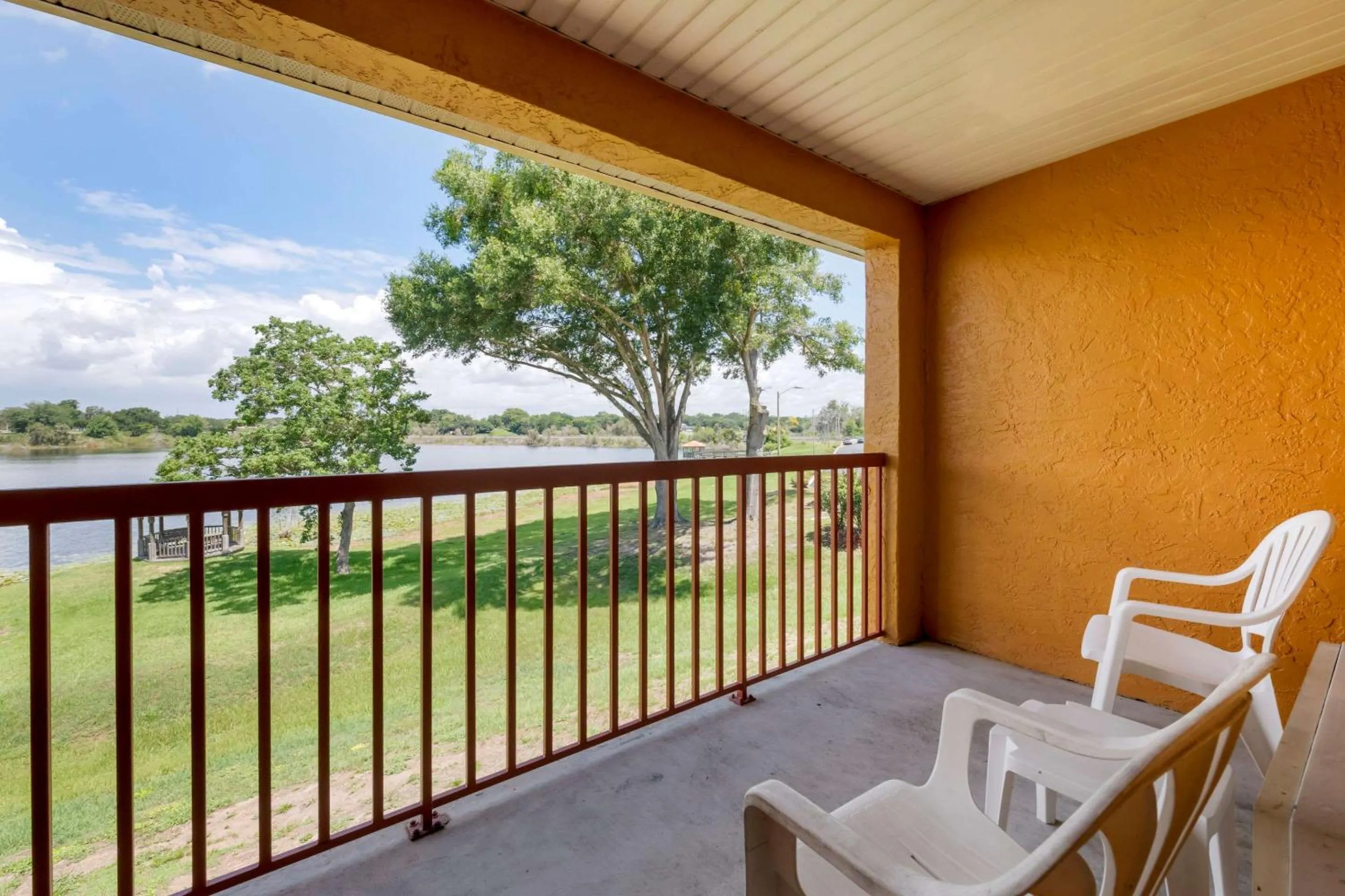 Photo of the whole room in Quality Inn & Suites Mt Dora North