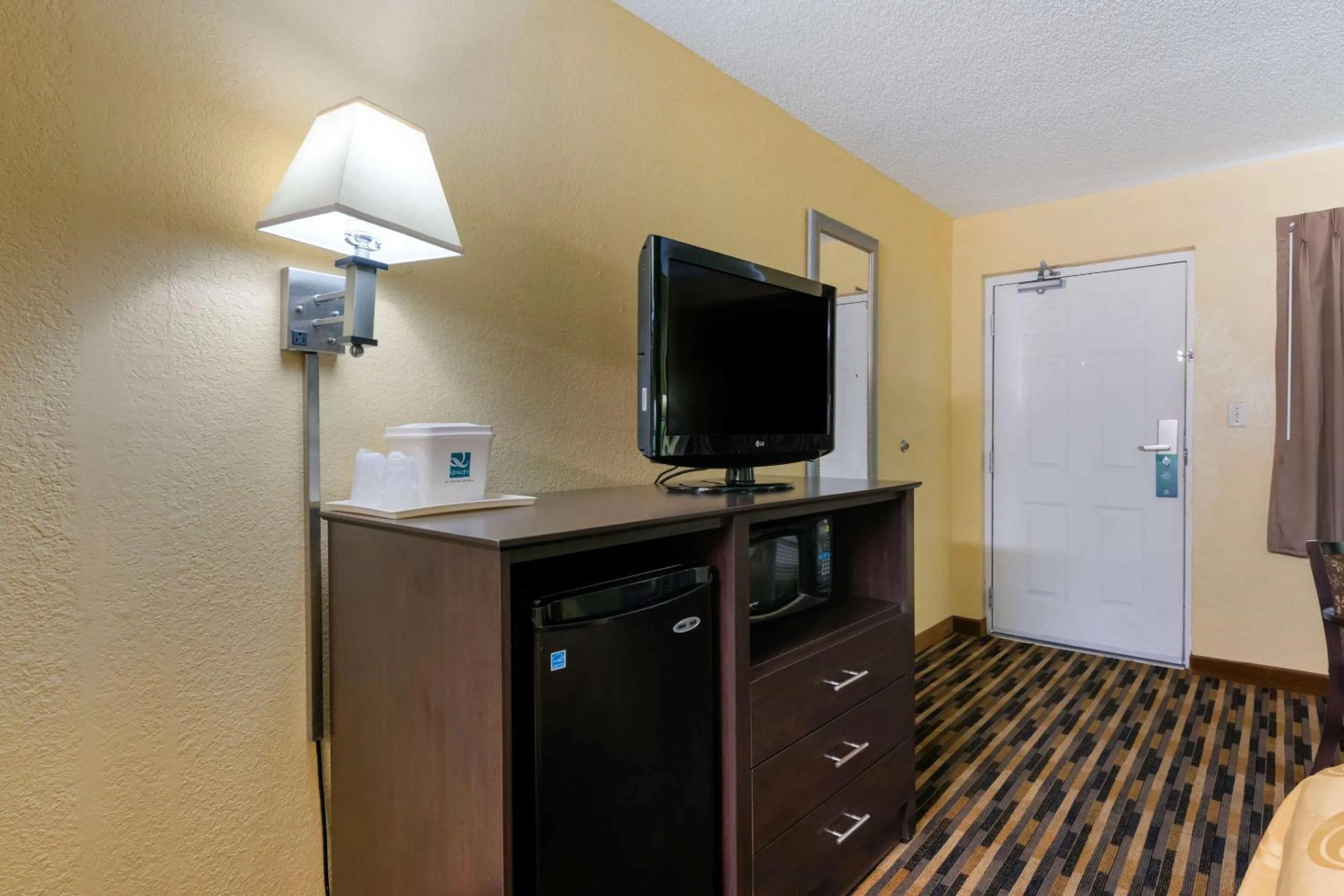 Bedroom in Quality Inn & Suites Mt Dora North