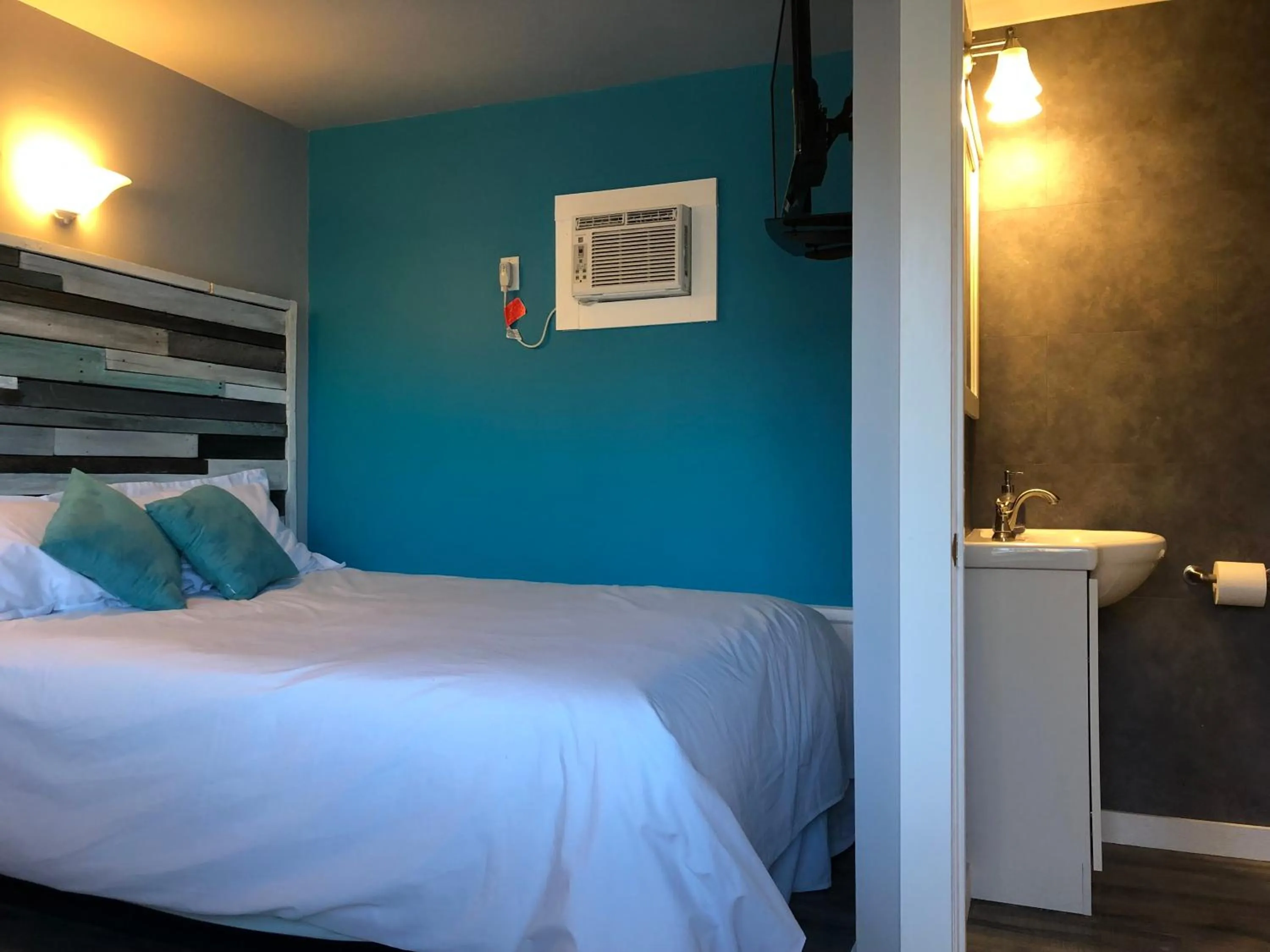 Bed in Alexander's Landing