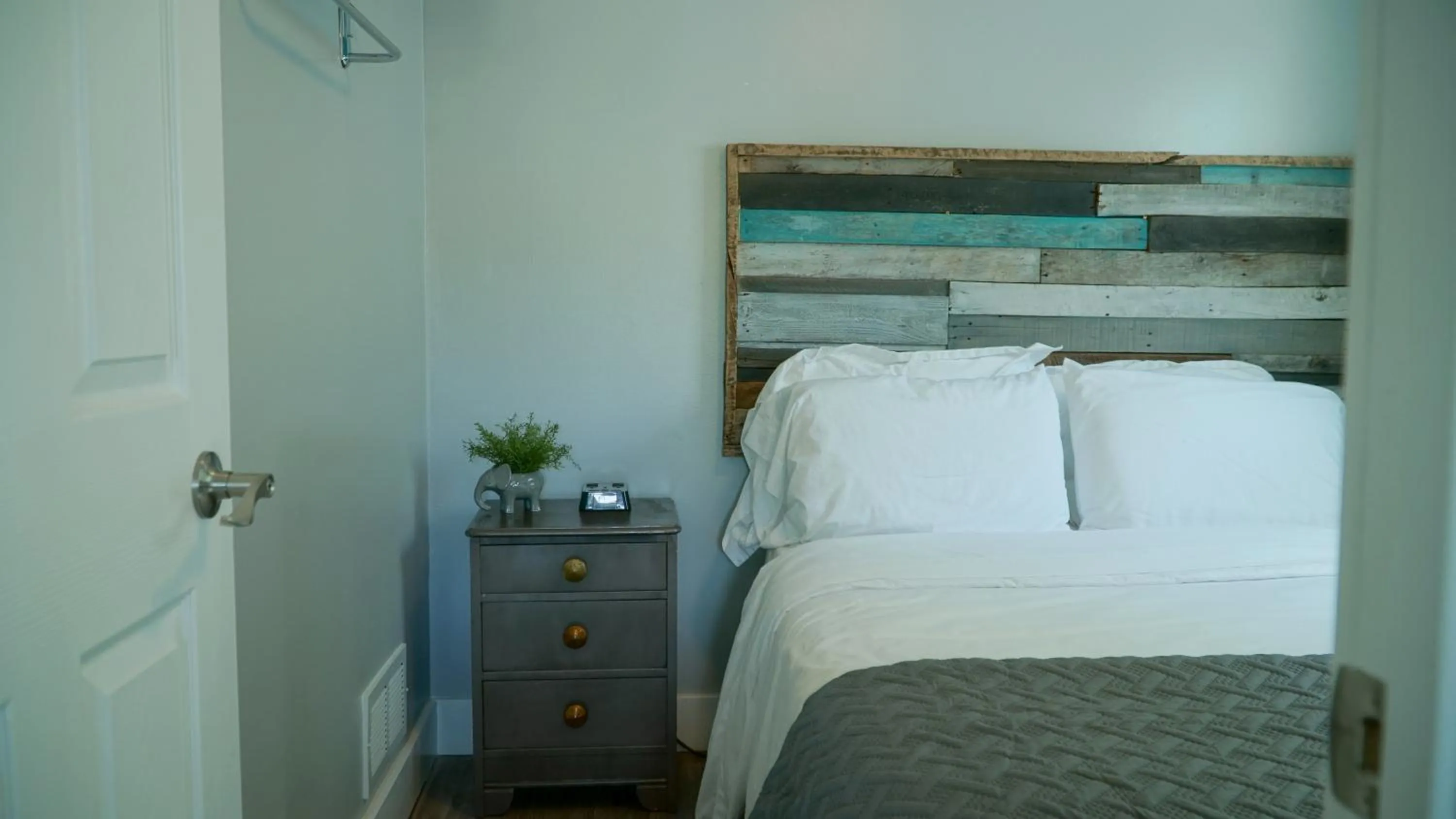 Bed in Alexander's Landing