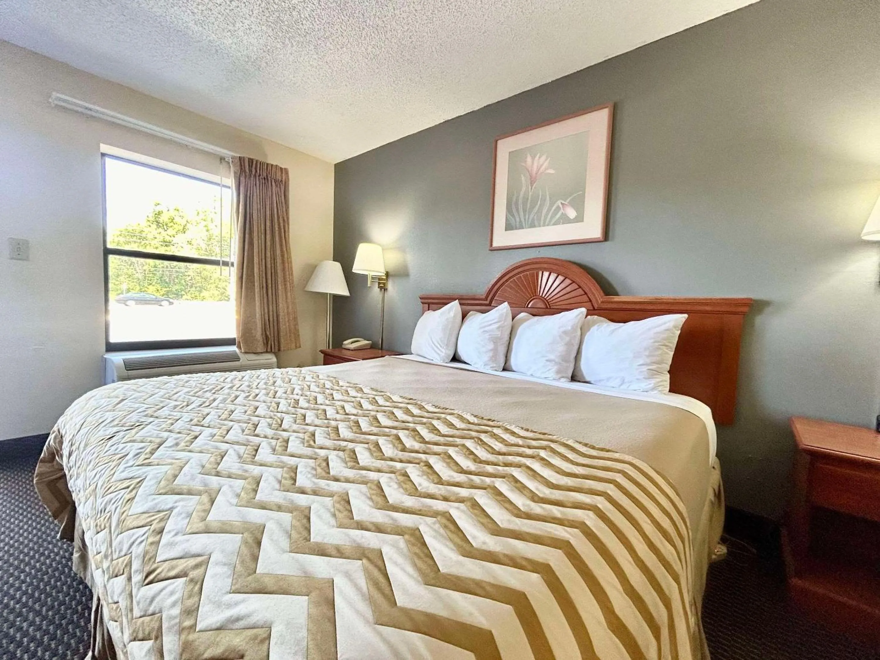 Bedroom, Bed in Alachua Inn