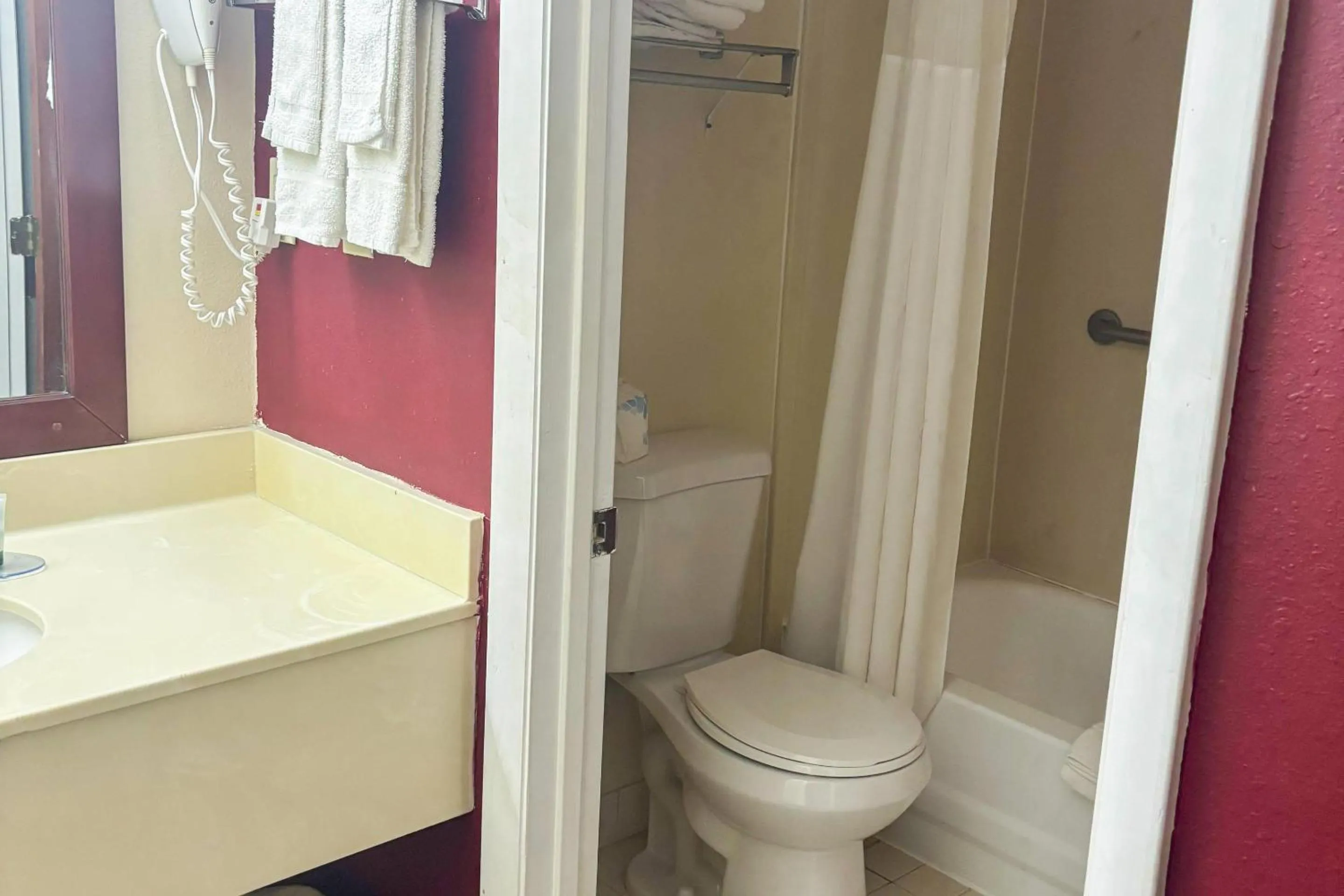 Bedroom in Alachua Inn