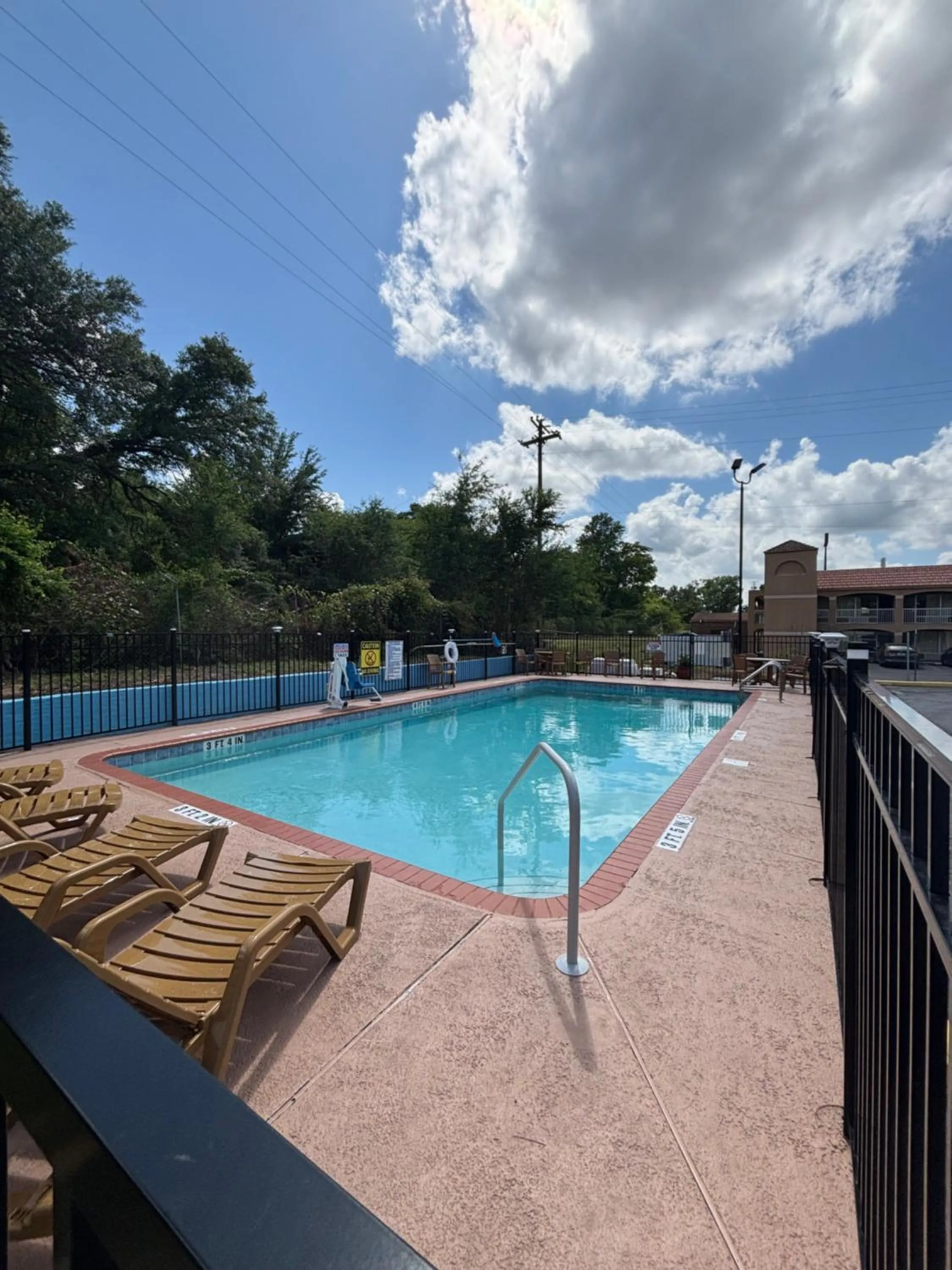 Pool view in Alachua Inn