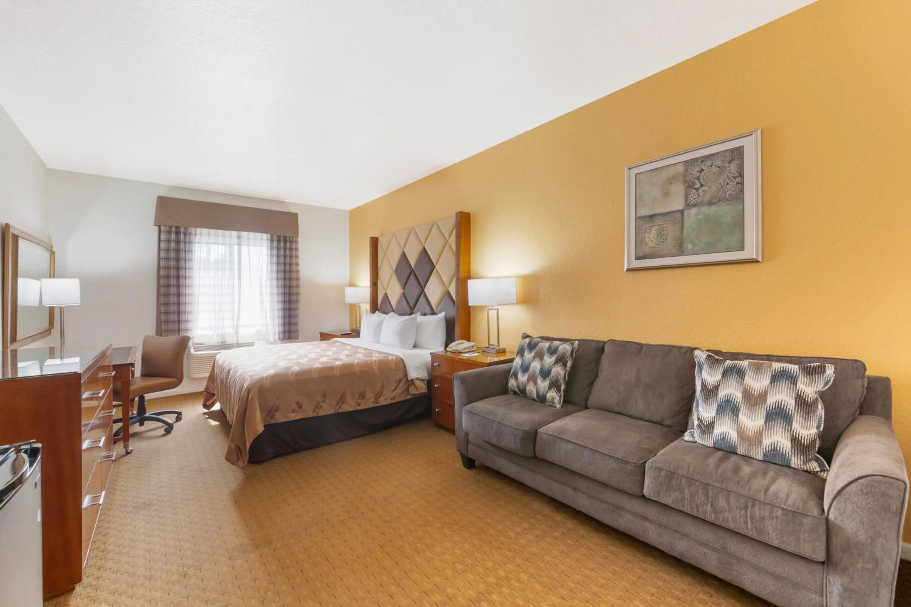 Bed in Quality Inn Florida City - Gateway to the Keys