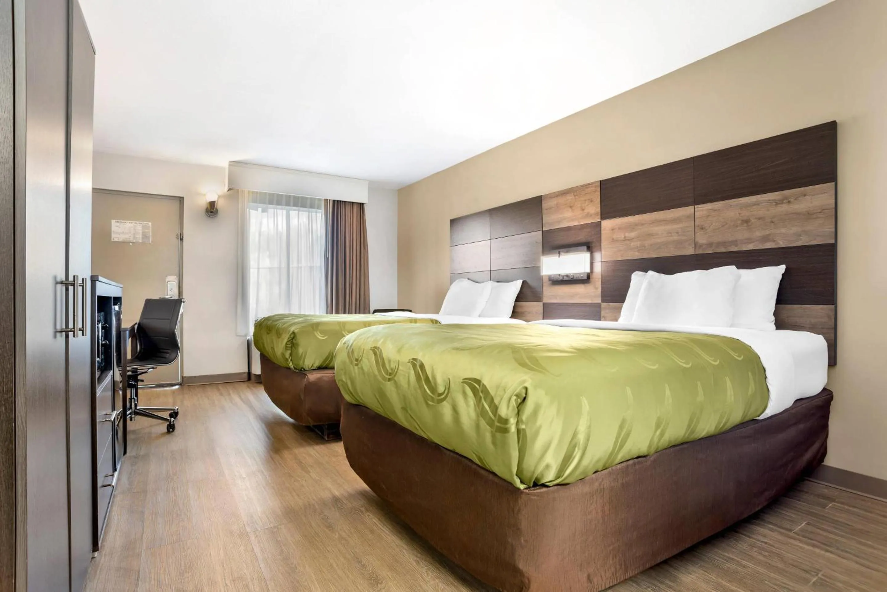 Bedroom, Bed in Quality Inn Panama City North