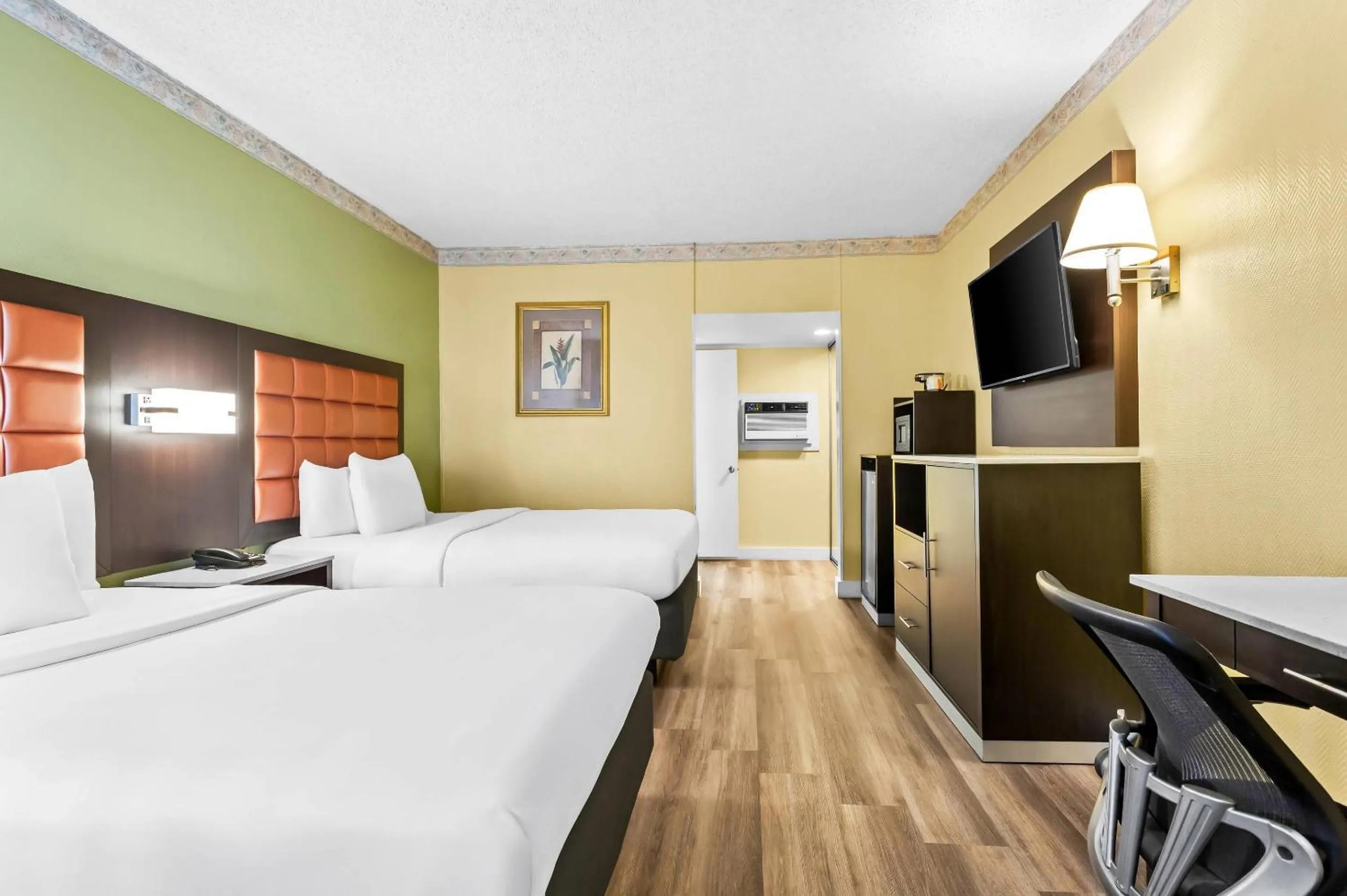 Bedroom, Bed in Quality Inn Tampa Airport - Cruise Port