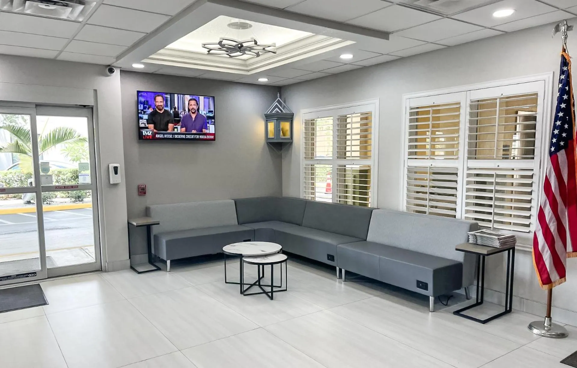 Lobby or reception in Quality Inn Tampa Airport - Cruise Port