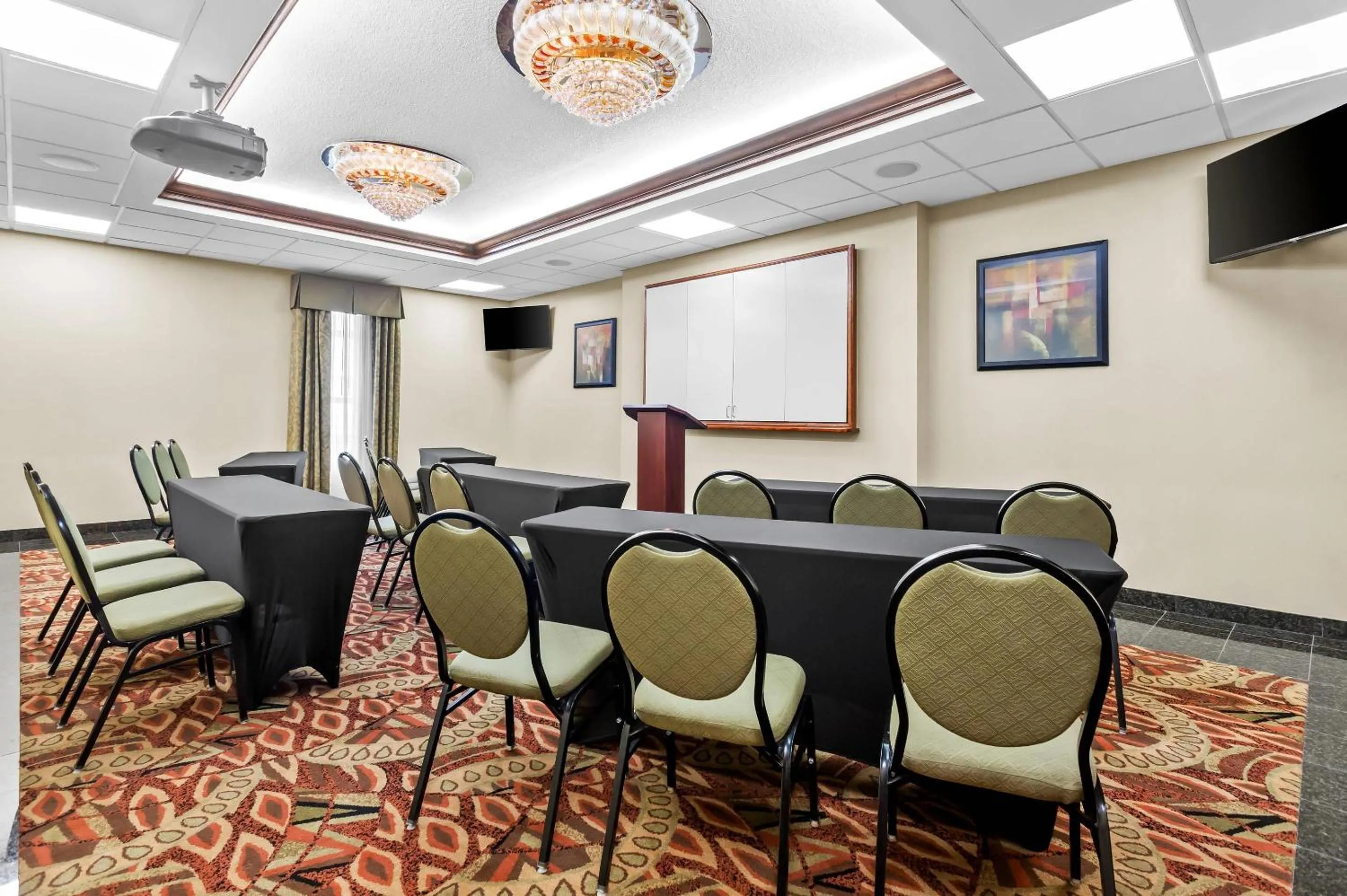 Meeting/conference room in Quality Inn Tampa Airport - Cruise Port