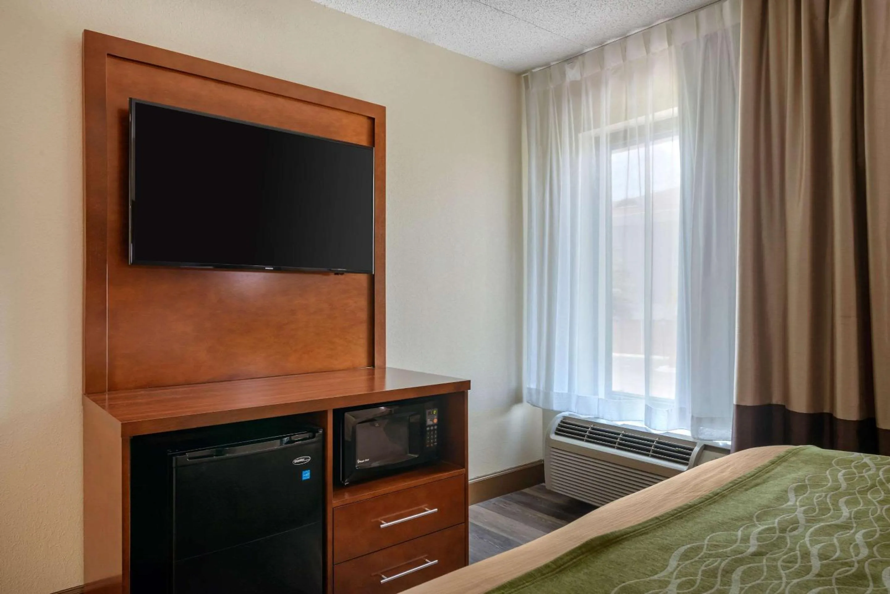 Bedroom, Bed in Comfort Inn Yulee - Fernandina Beach