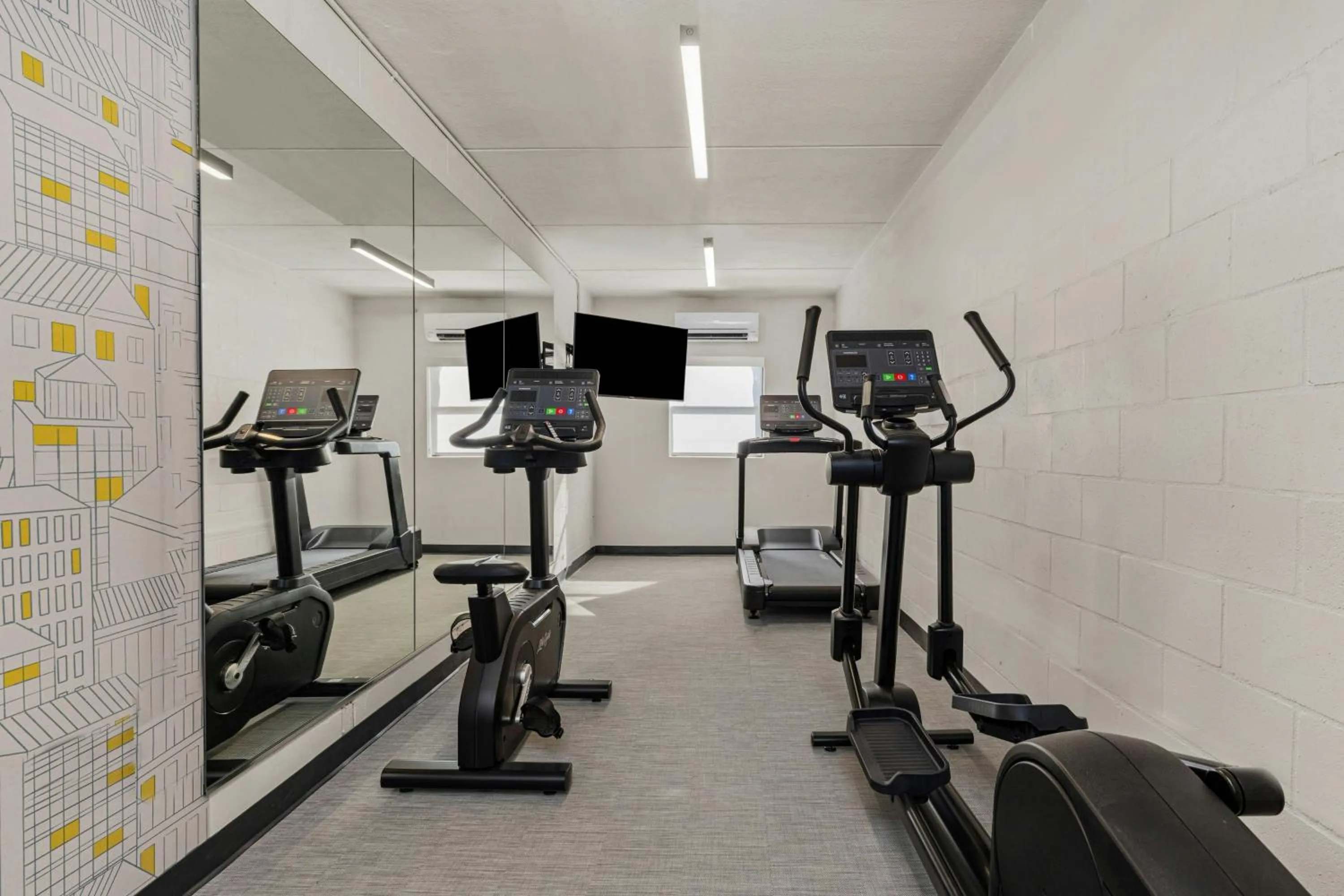 Fitness centre/facilities in City Express by Marriott Yulee