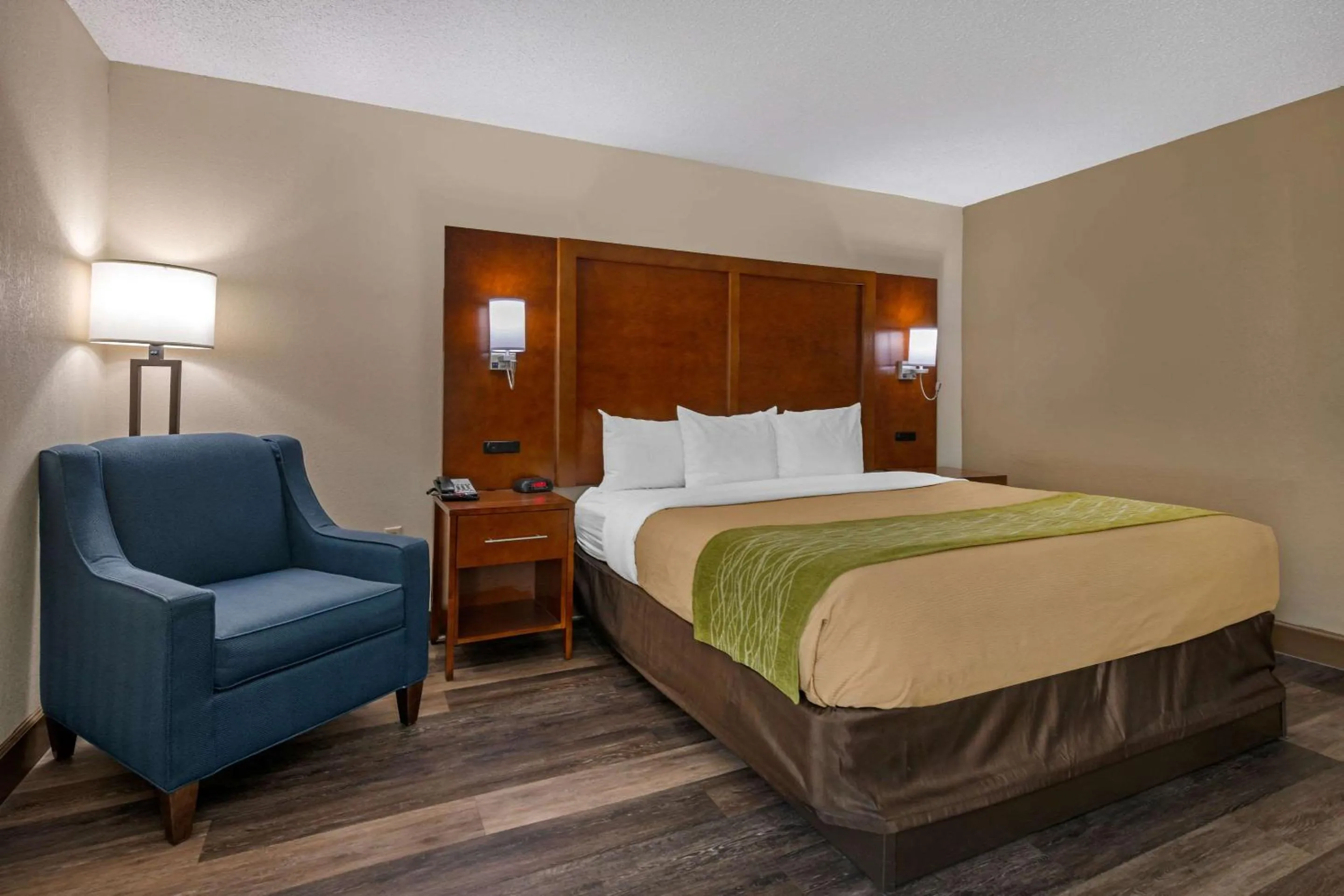 Bedroom, Bed in Comfort Inn Yulee - Fernandina Beach