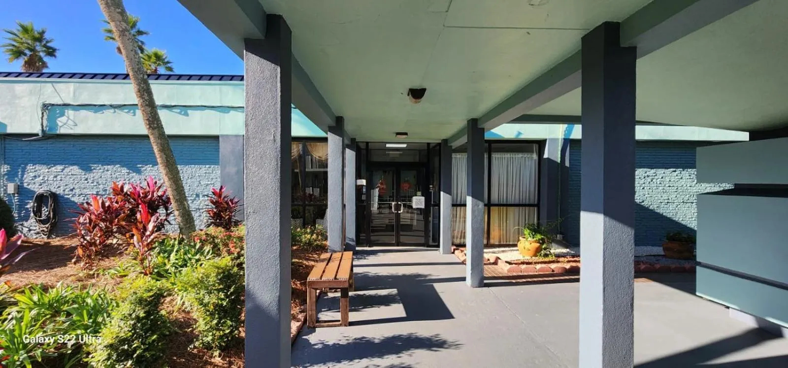 Facade/entrance in Quality Inn & Suites Gulf Breeze Bayside near Pensacola Beach