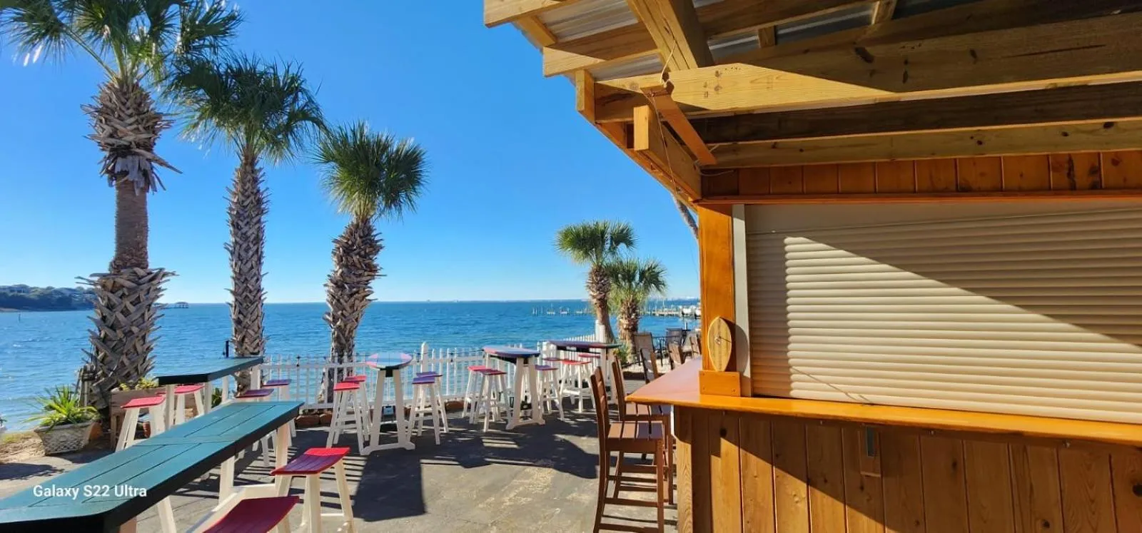 Patio in Quality Inn & Suites Gulf Breeze Bayside near Pensacola Beach