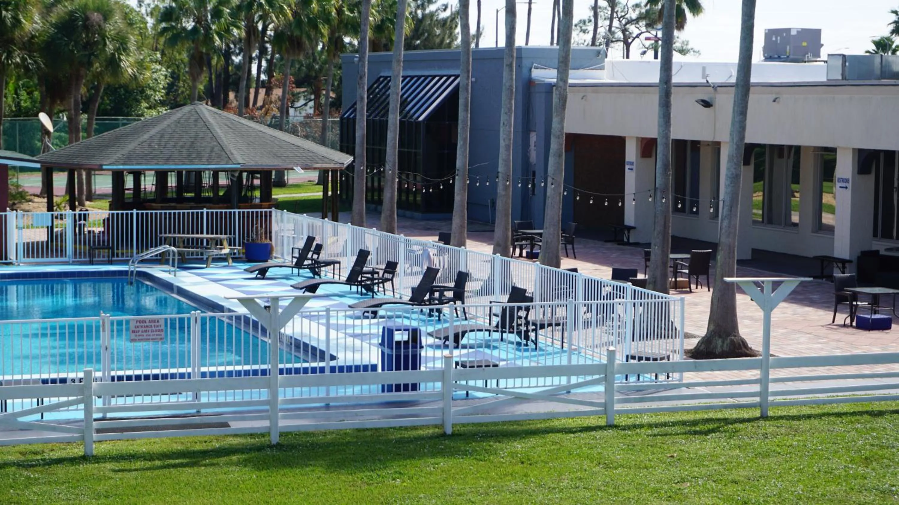 Patio in ISLAND HOTEL of Space Coast