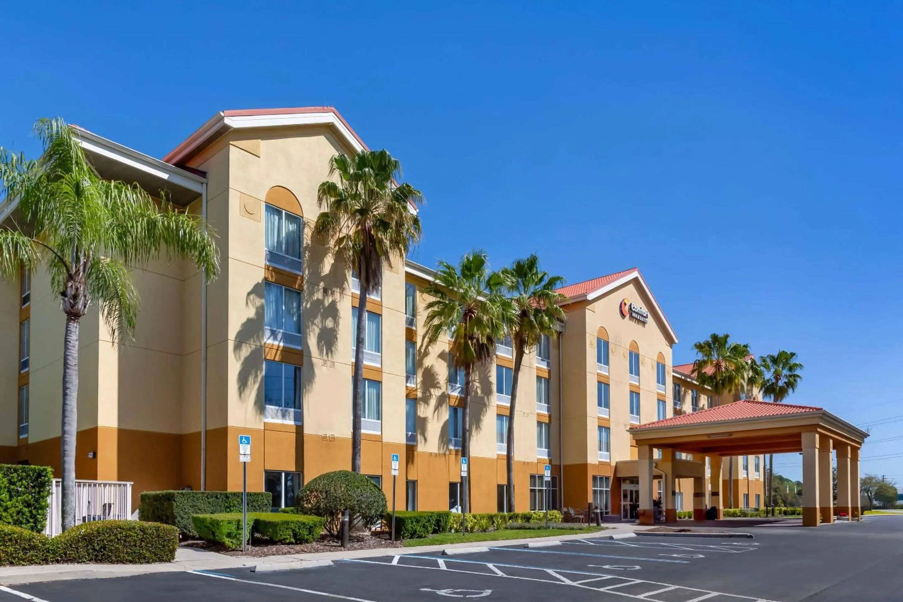 Property building in Comfort Inn & Suites Orlando North