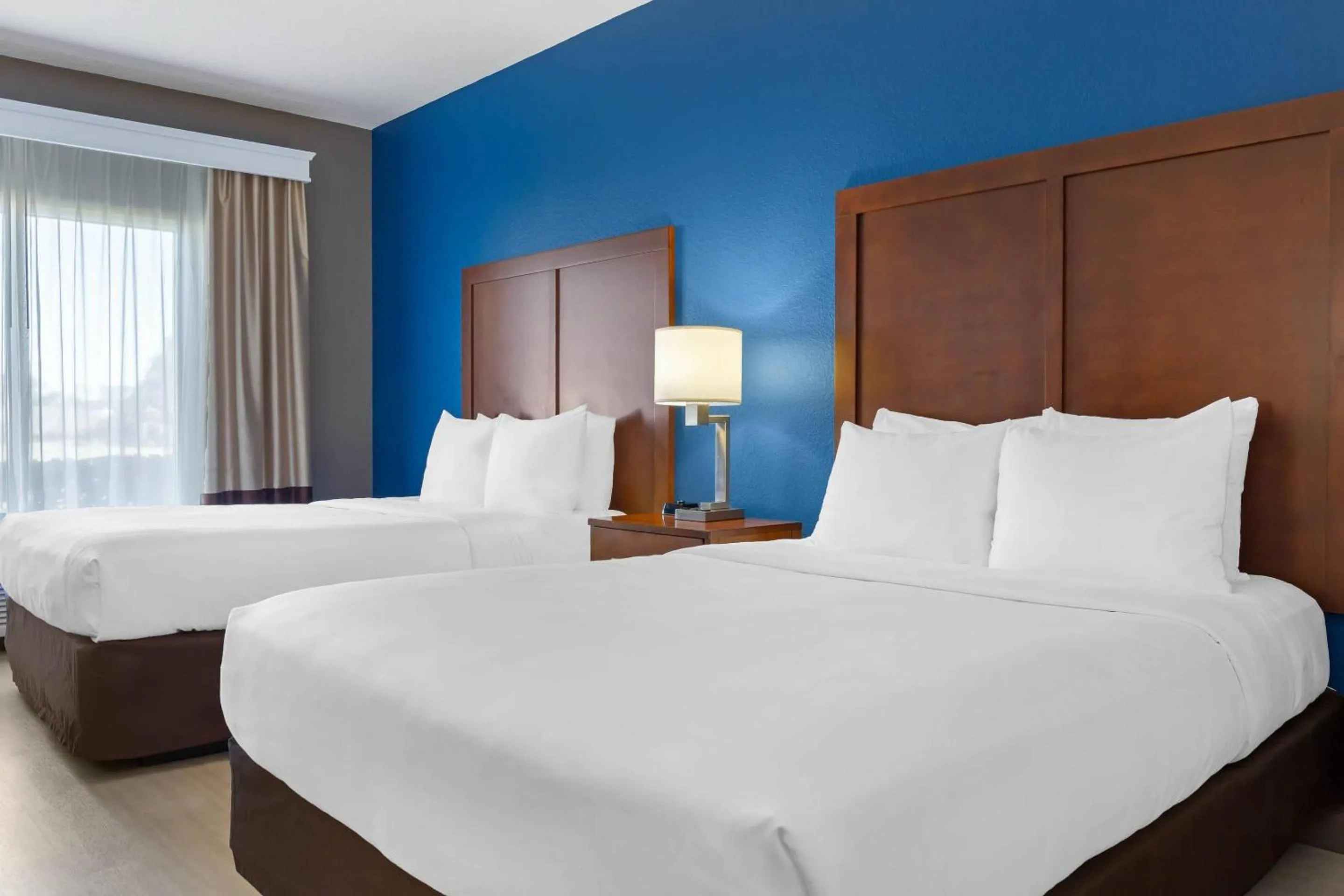 Bedroom, Bed in Comfort Inn & Suites Orlando North