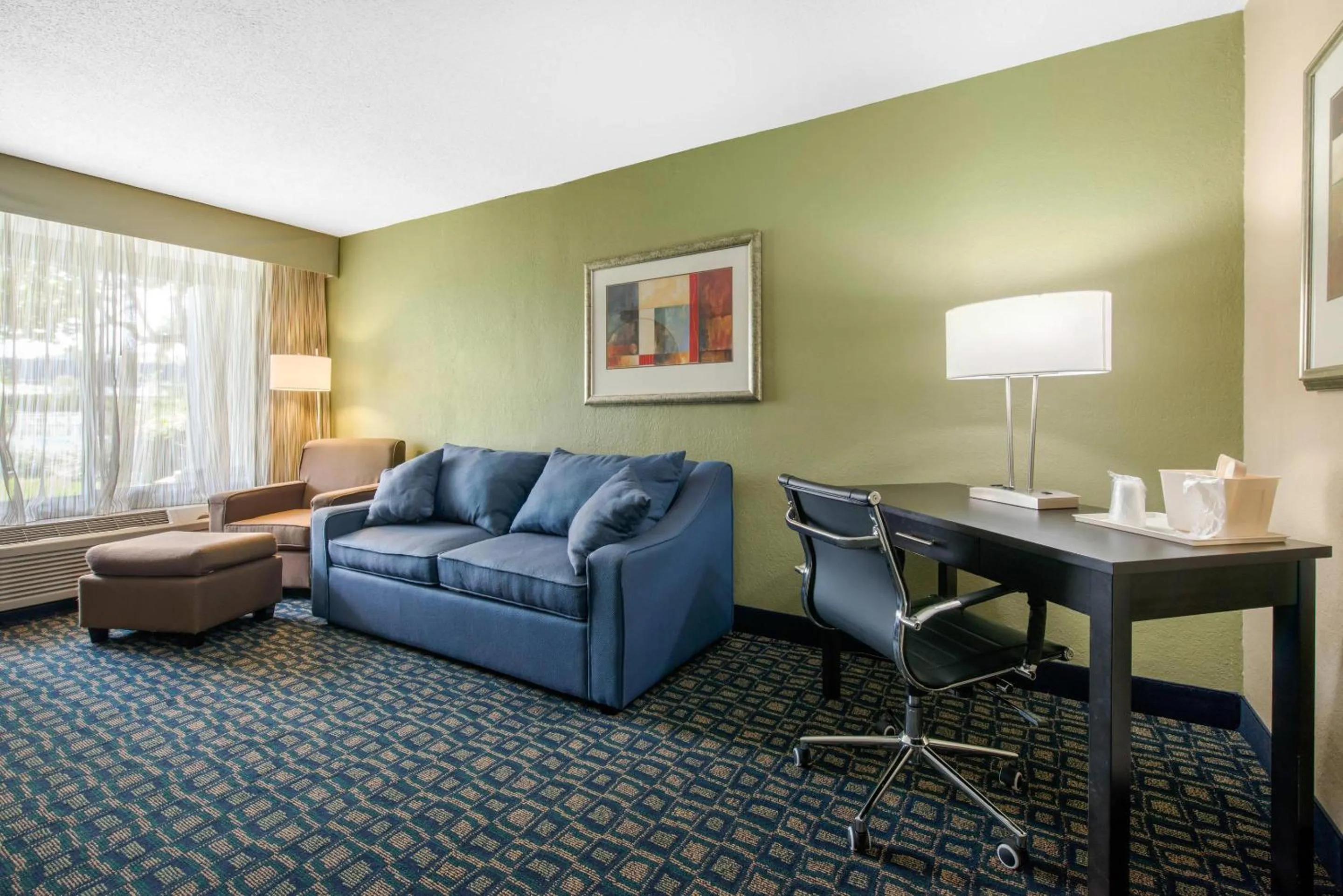 Bedroom in Quality Inn & Suites Brooksville I-75-Dade City