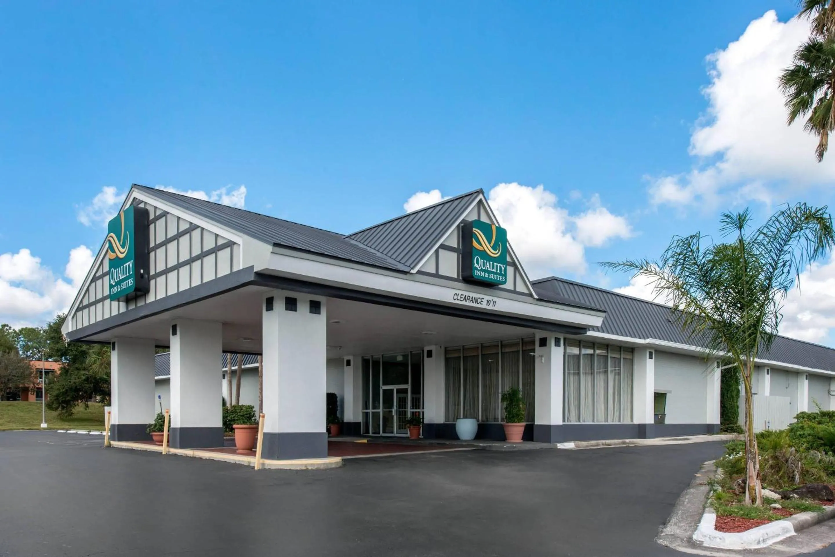 Property building in Quality Inn & Suites Brooksville I-75-Dade City