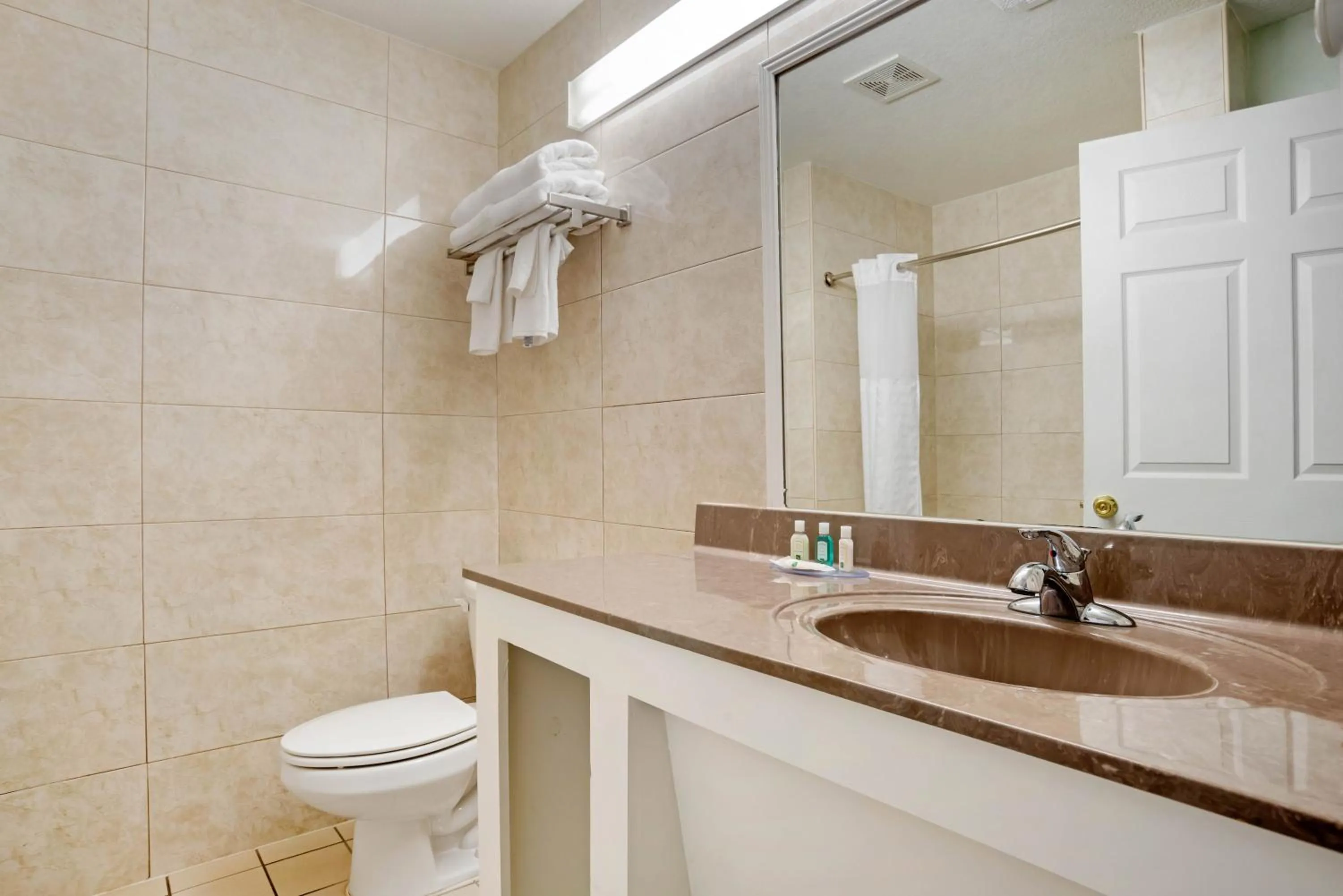 Bathroom in Quality Inn Fort Walton Beach - Destin West