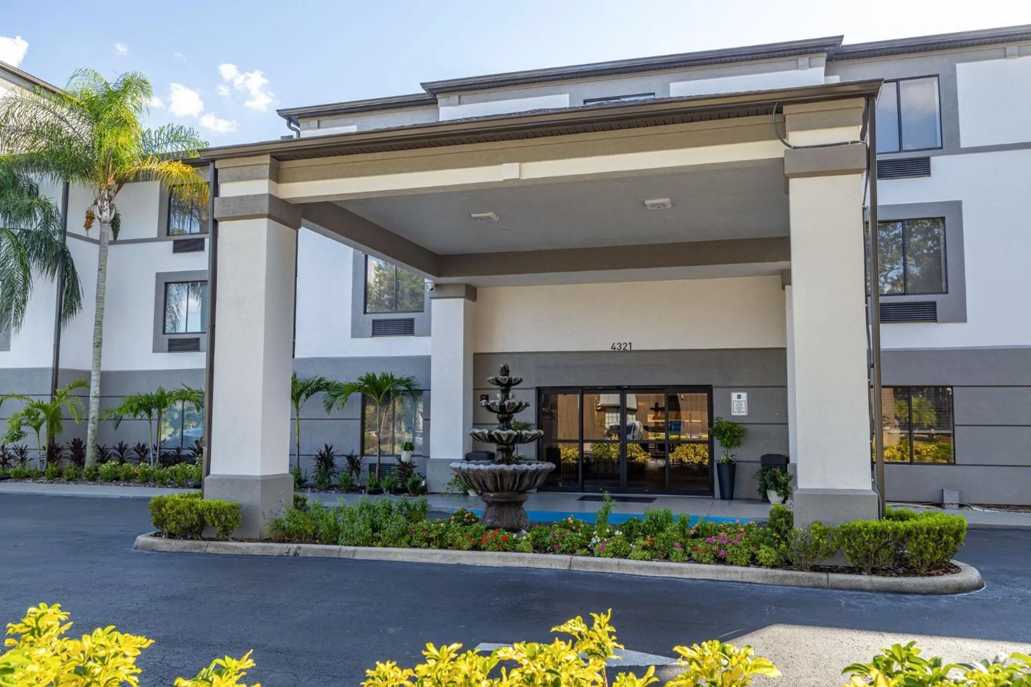 Property building in Sleep Inn & Suites Lakeland I-4