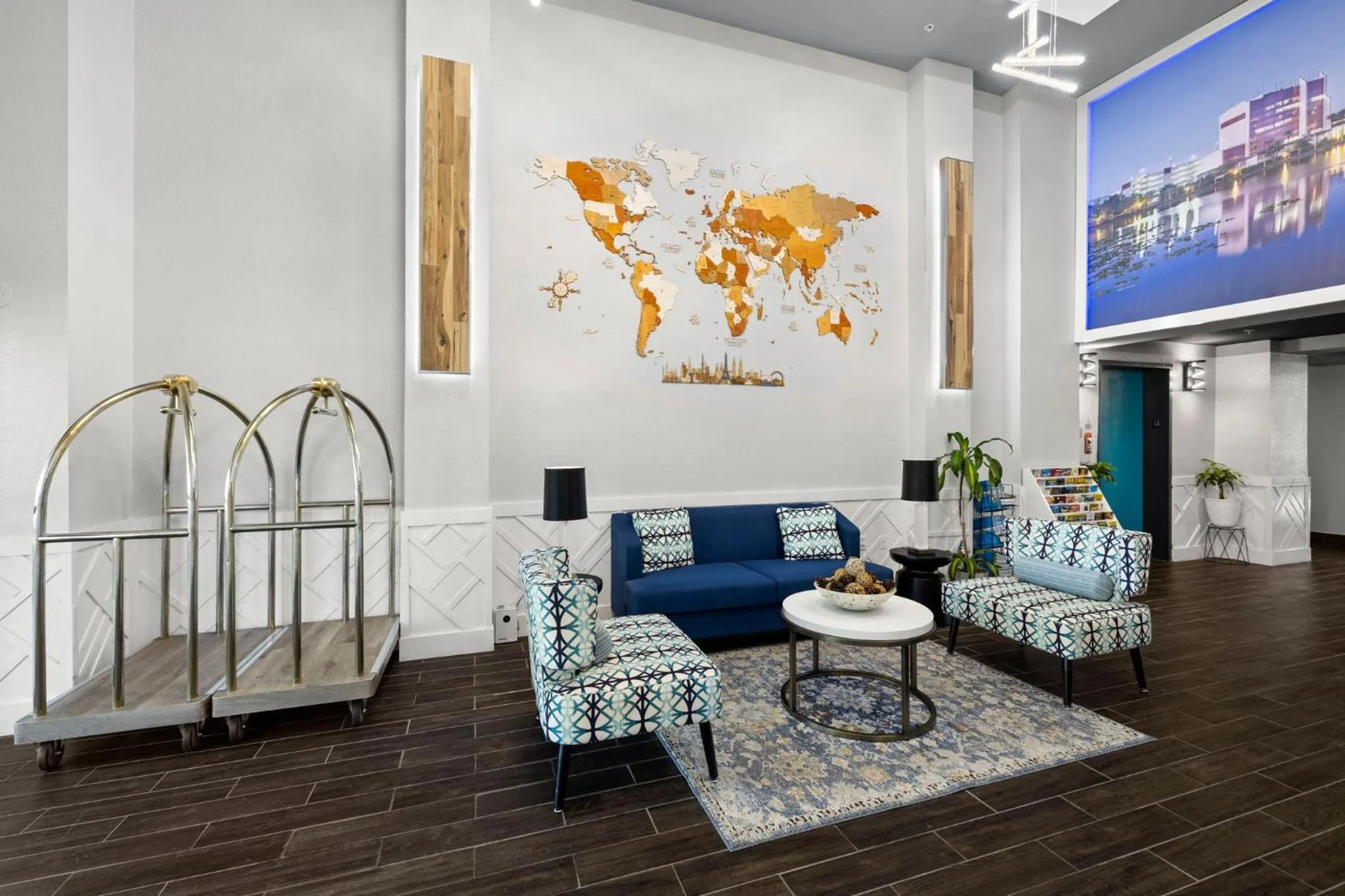 Seating area in Sleep Inn & Suites Lakeland I-4