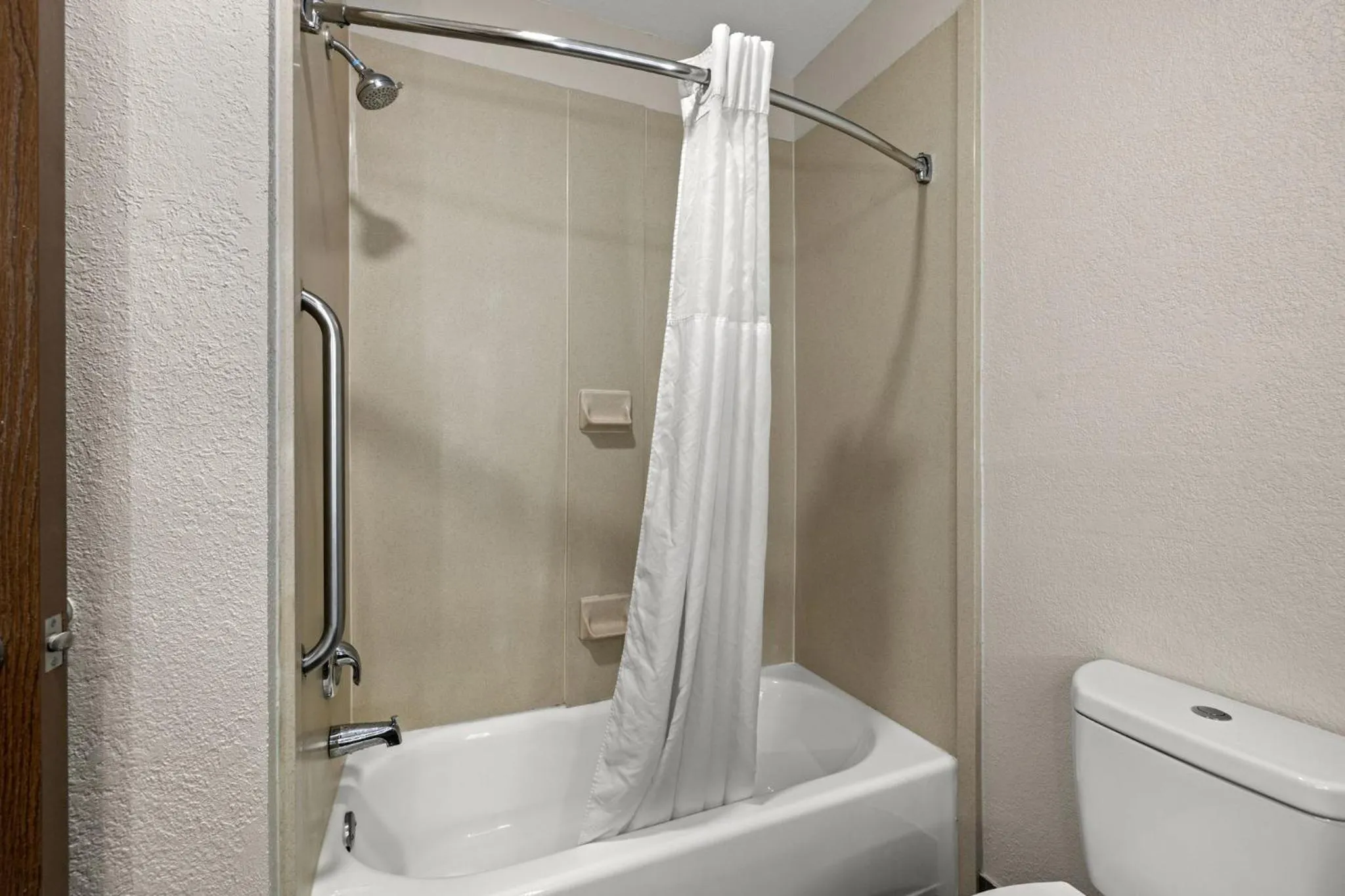 Bath in Sleep Inn & Suites Lakeland I-4