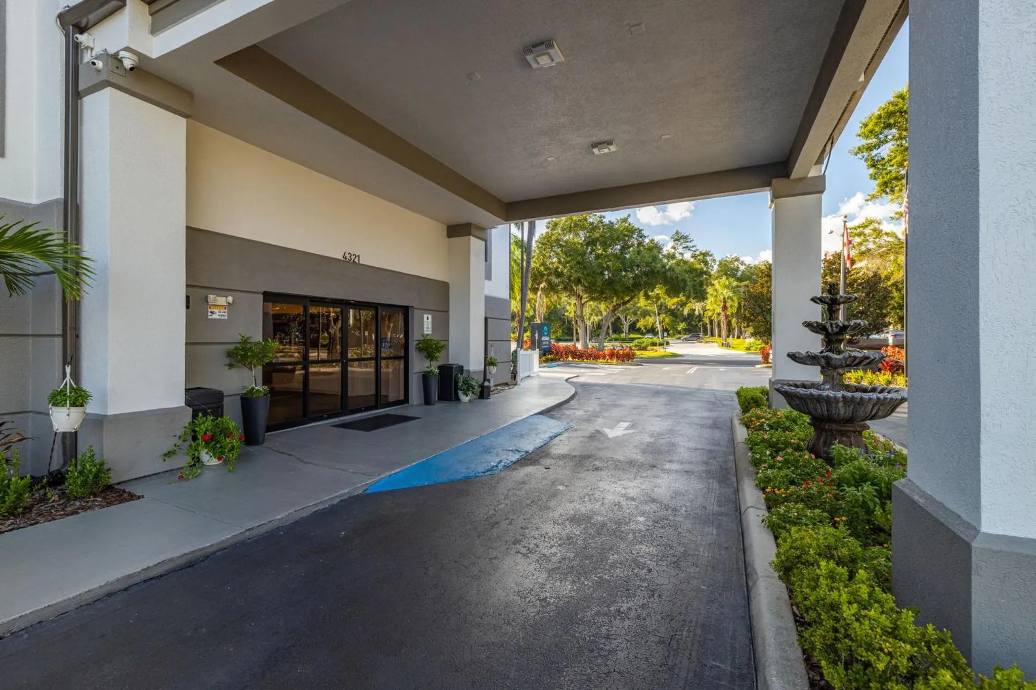 Property building in Sleep Inn & Suites Lakeland I-4