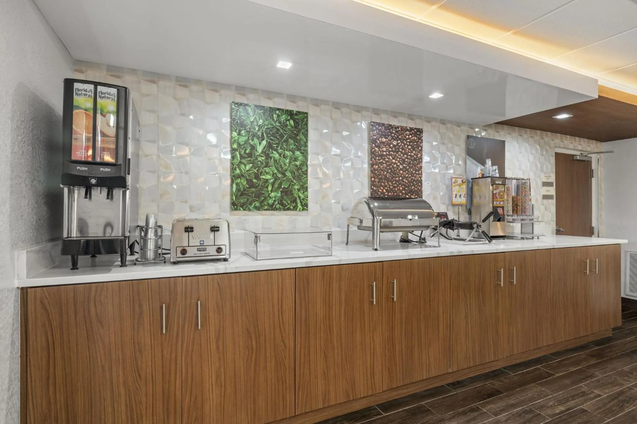 Breakfast in Sleep Inn & Suites Lakeland I-4