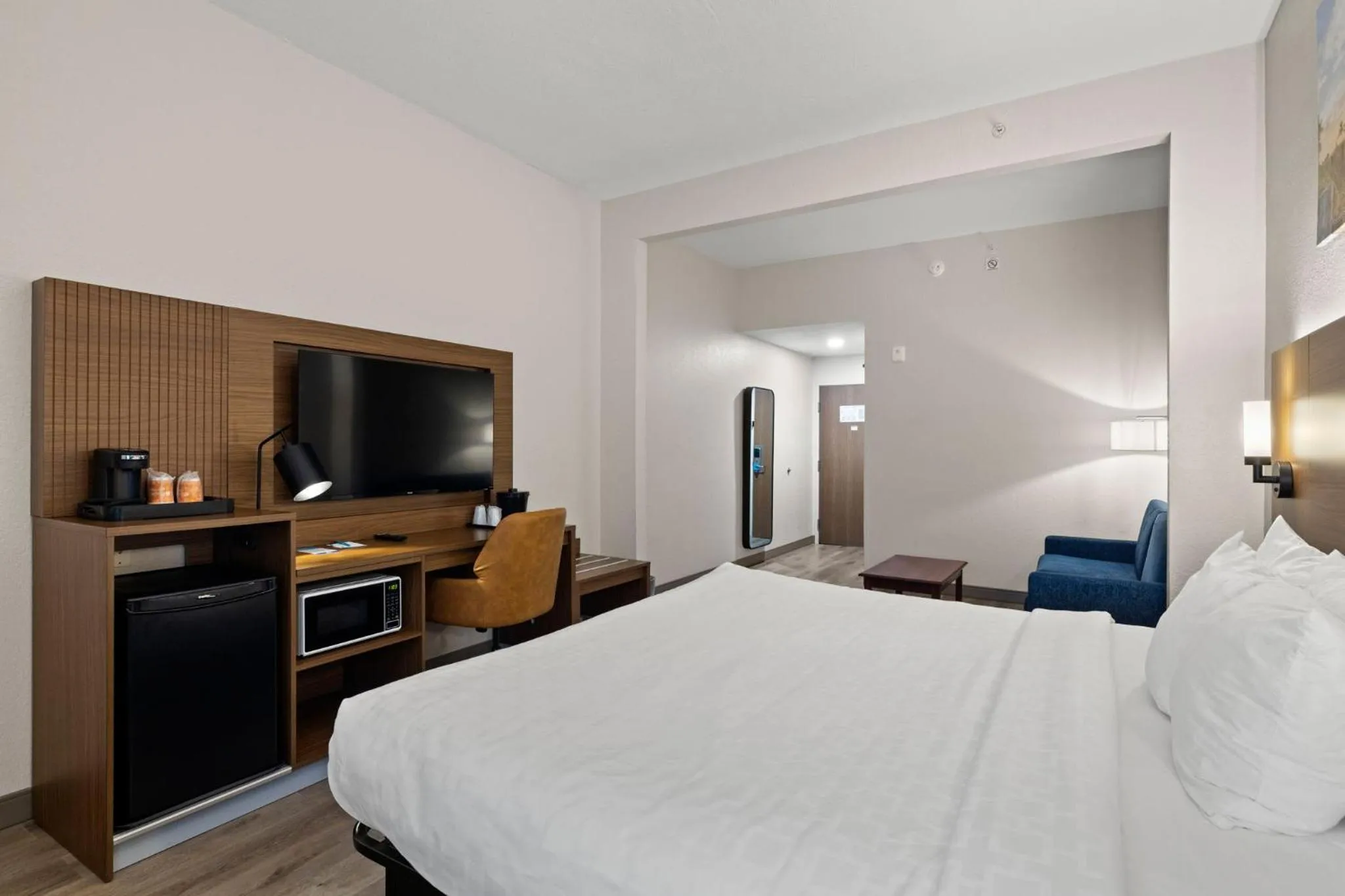 TV and multimedia, Bed in Sleep Inn & Suites Lakeland I-4