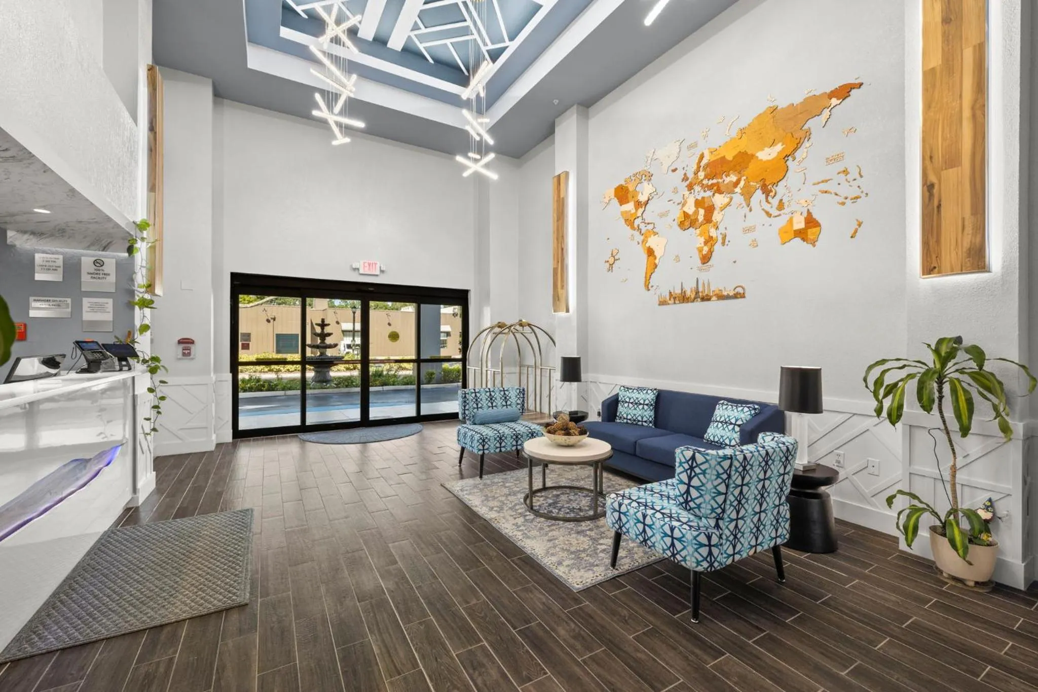 Seating area in Sleep Inn & Suites Lakeland I-4