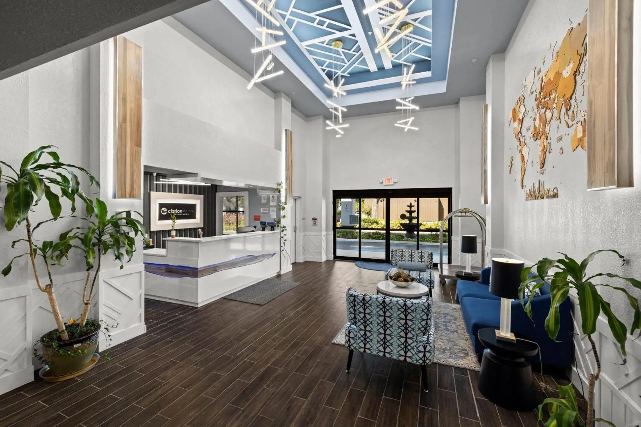 Lobby or reception, Bed in Clarion Pointe Lakeland I-4