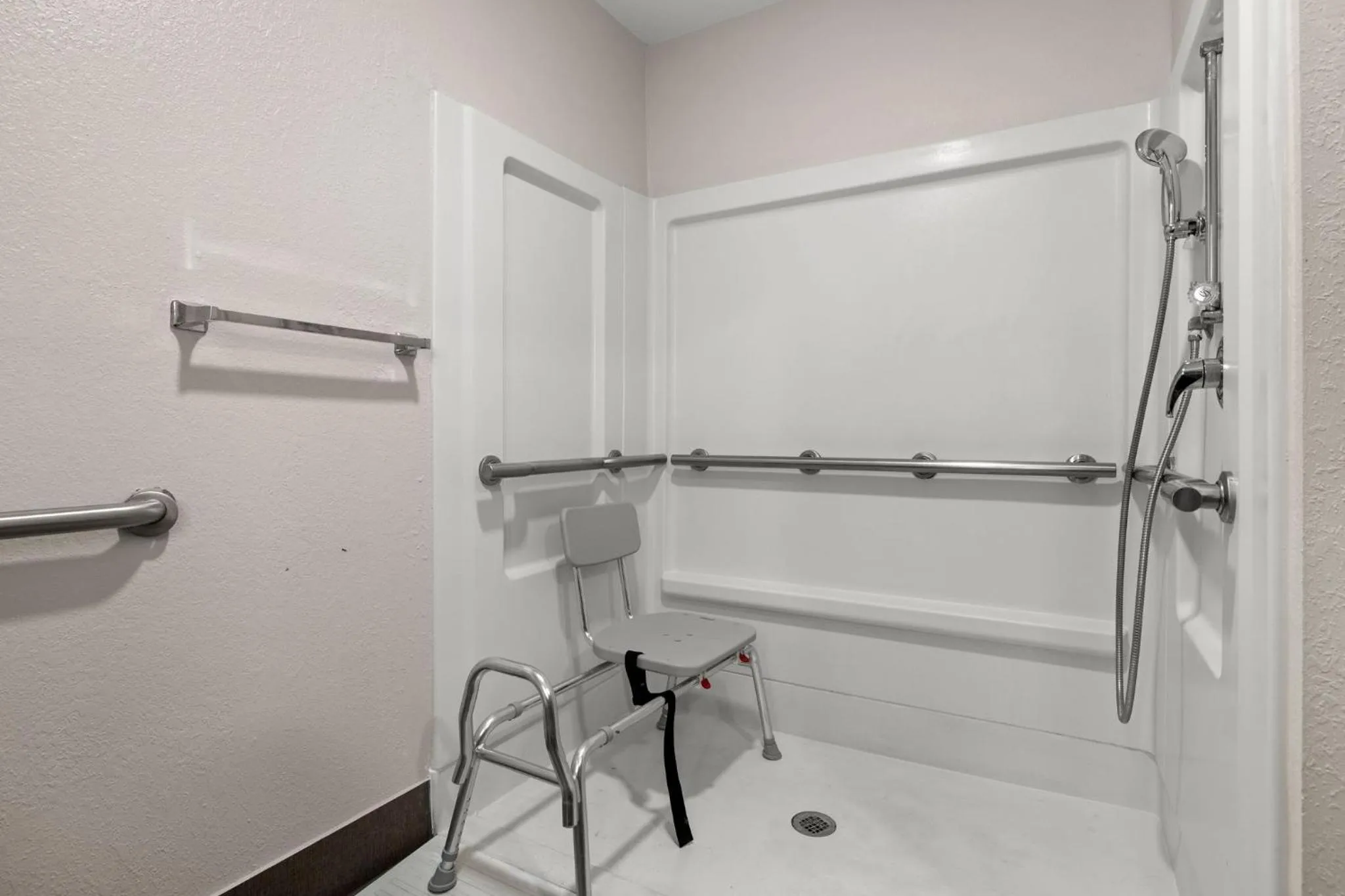 Bathroom in Sleep Inn & Suites Lakeland I-4