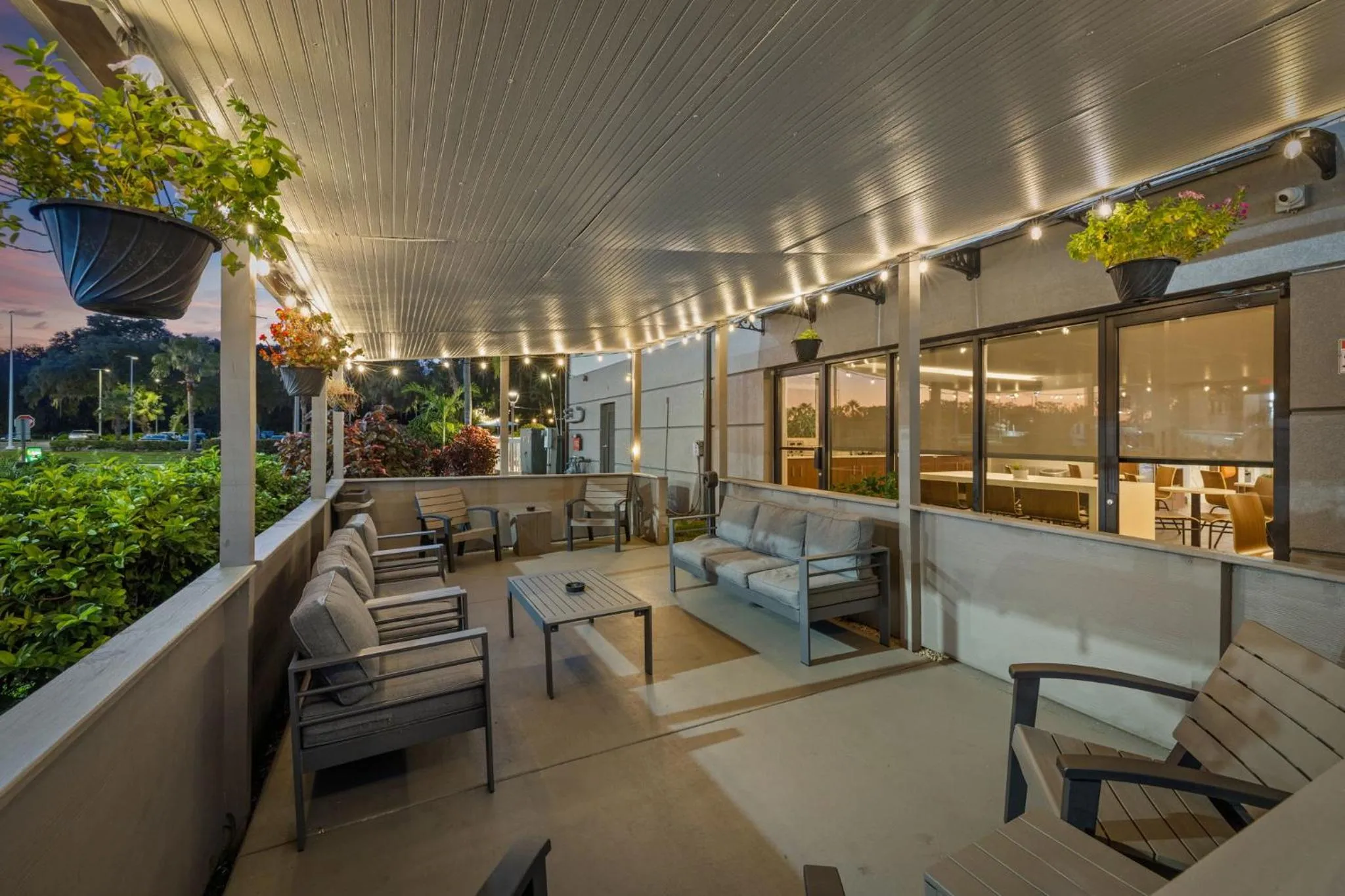 Patio in Sleep Inn & Suites Lakeland I-4