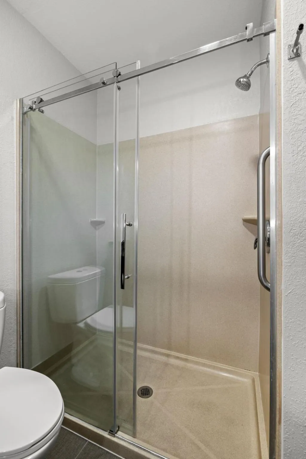 Shower in Sleep Inn & Suites Lakeland I-4