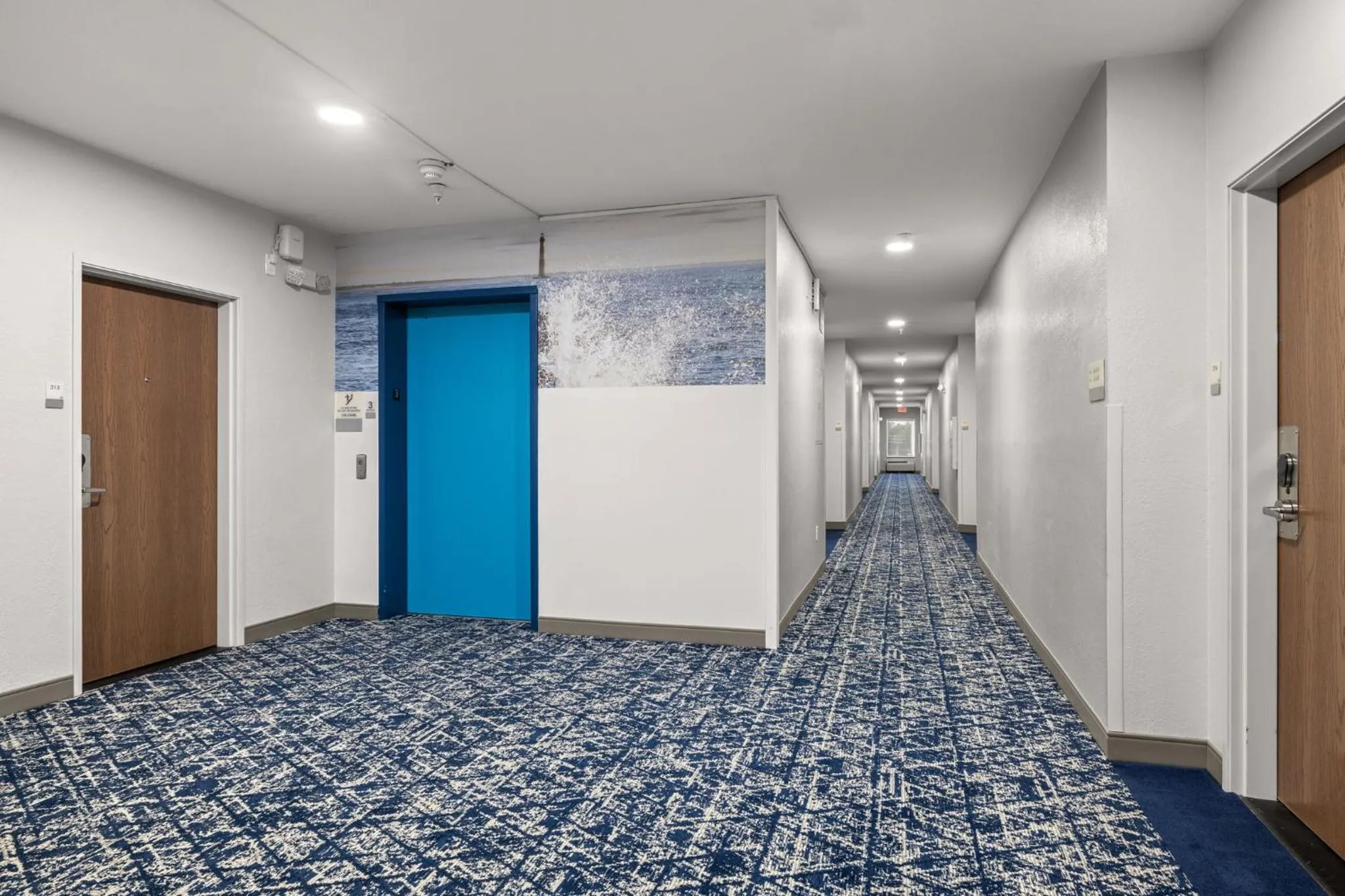 elevator, Bed in Sleep Inn & Suites Lakeland I-4