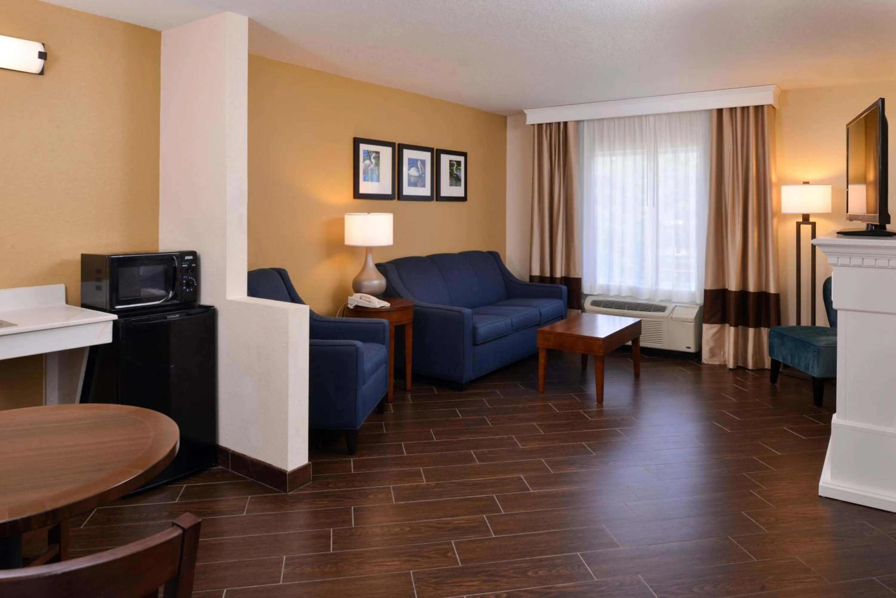 Comfort Suites Lady Lake - The Villages